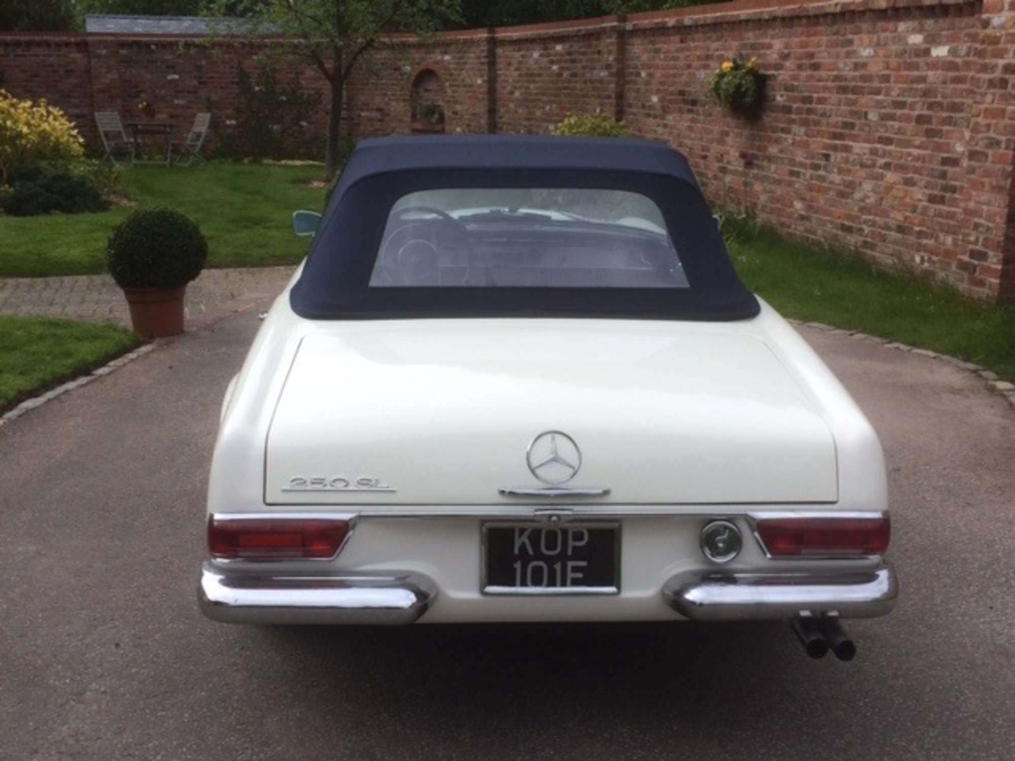 1967 Mercedes 250SL Pagoda-Sold