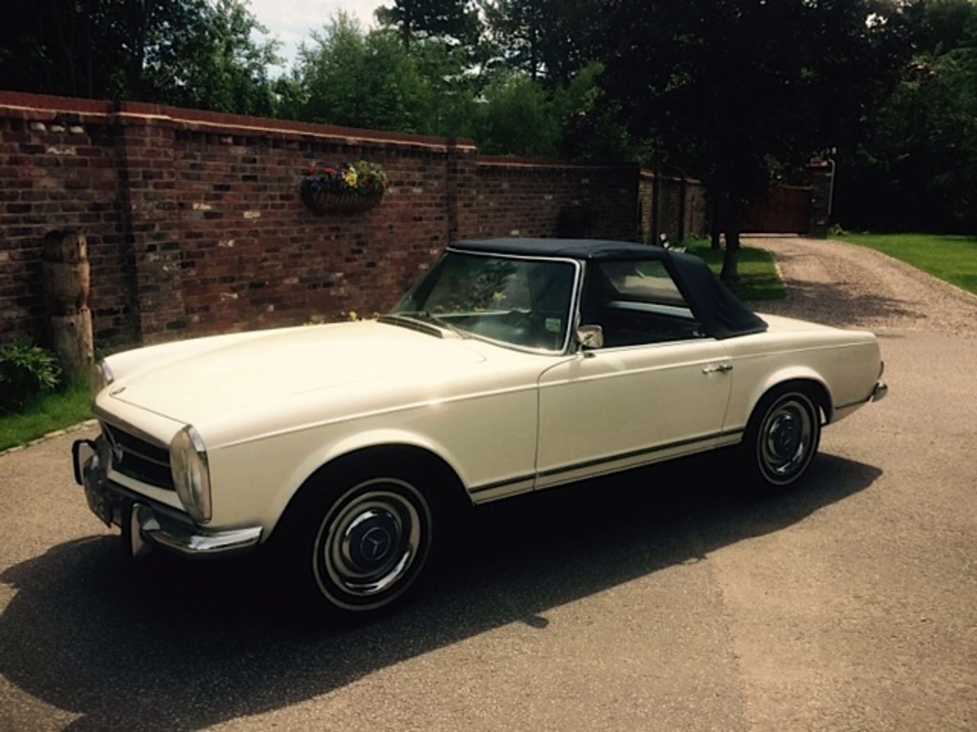 1967 Mercedes 250SL Pagoda-Sold