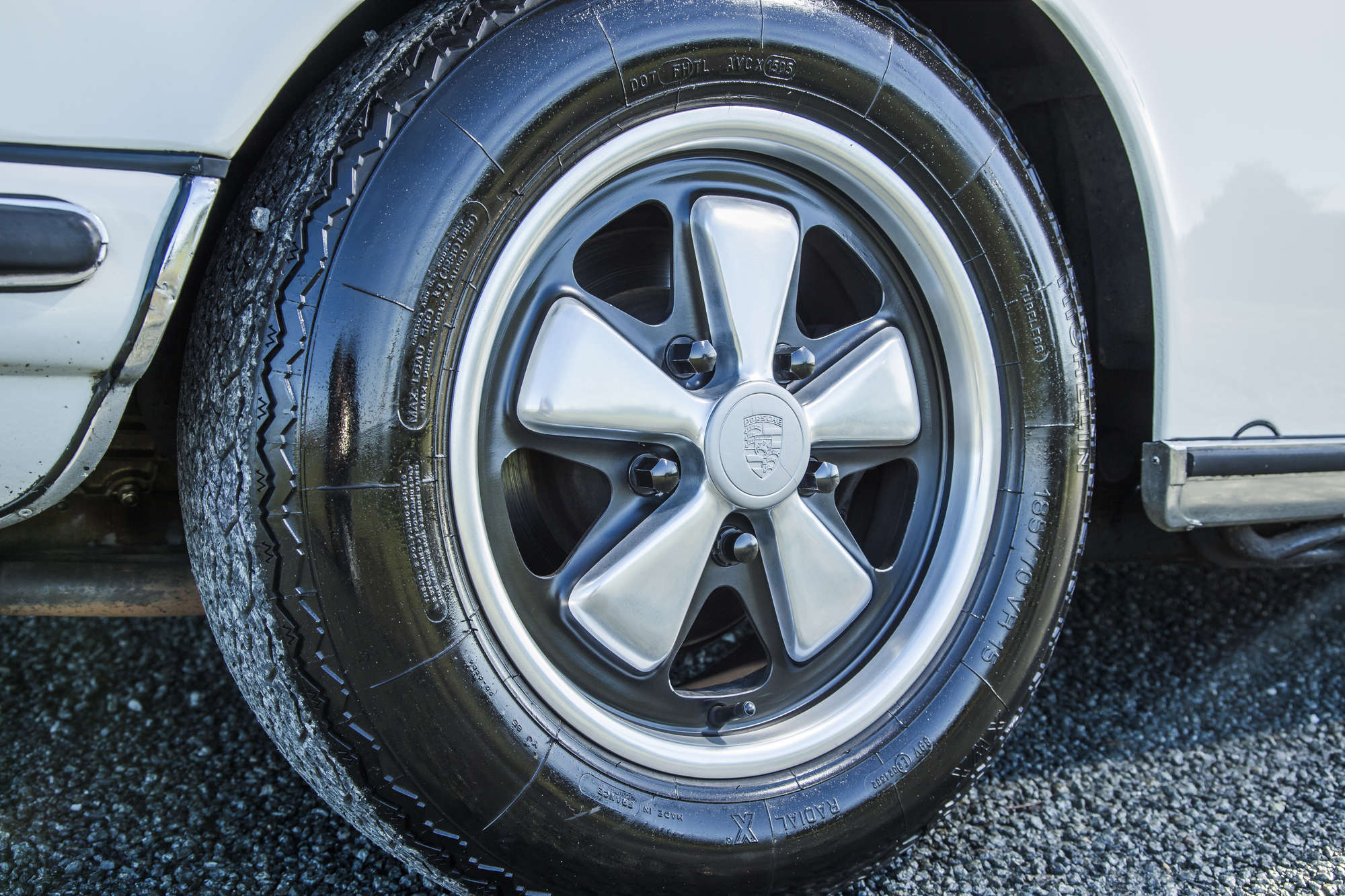 1972 Porsche 911 2.4S Coupe-Sold