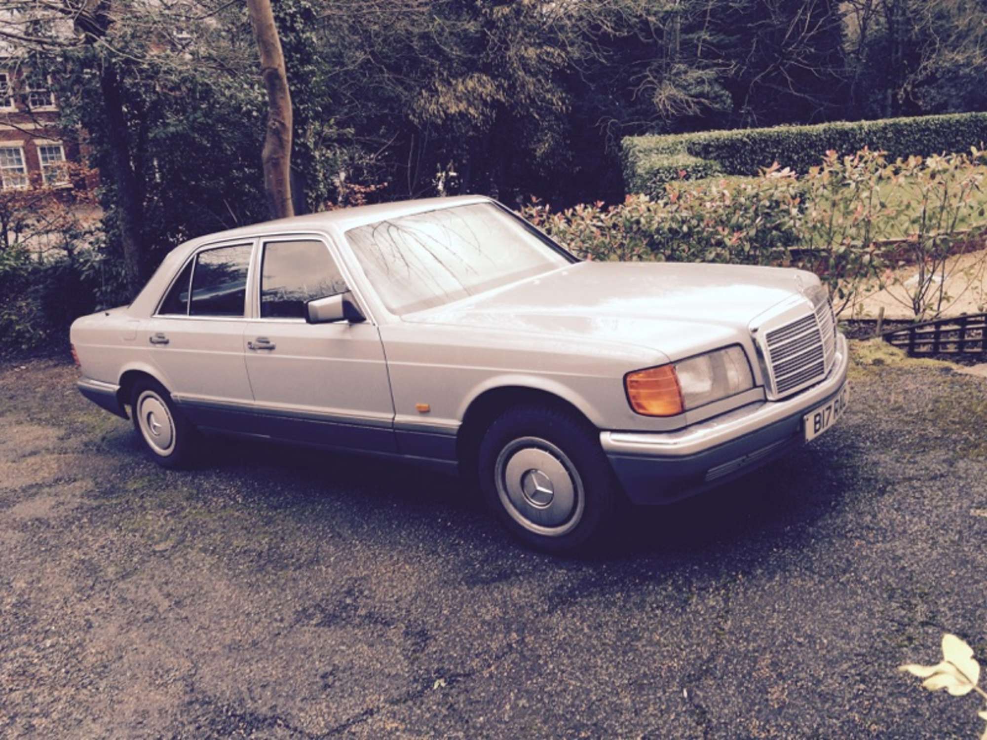 1987 Mercedes-Benz 300 SE-Sold