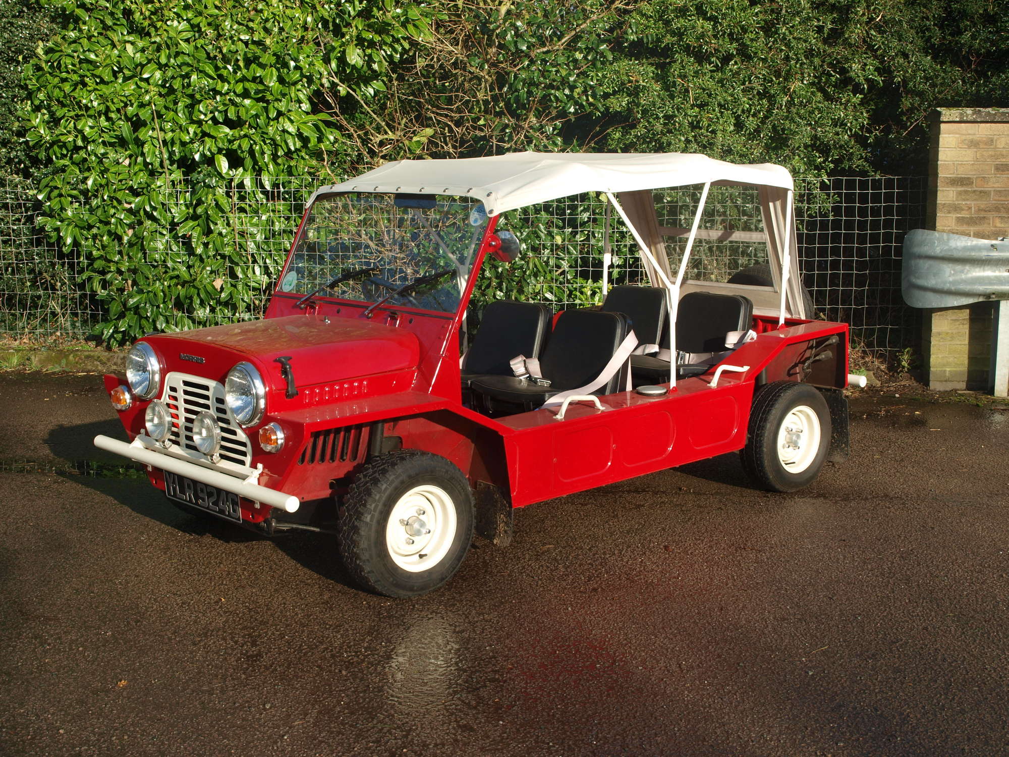 1968 Morris Mini Moke-Sold