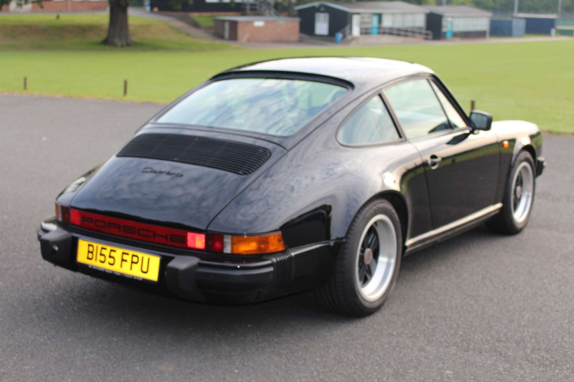 1985 Porsche 911 Carrera 3.2-Sold