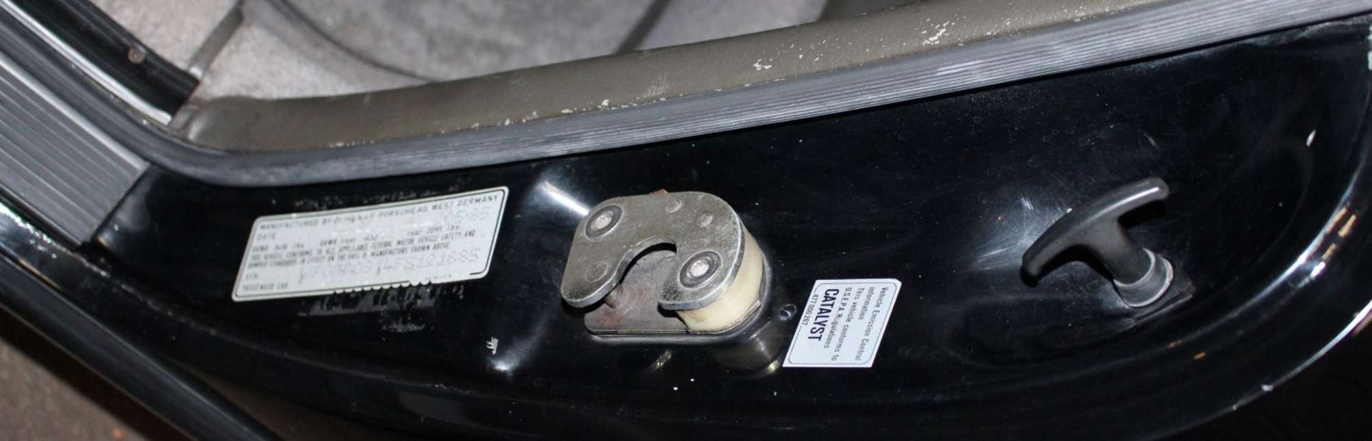 1985 Porsche 911 Carrera 3.2-Sold