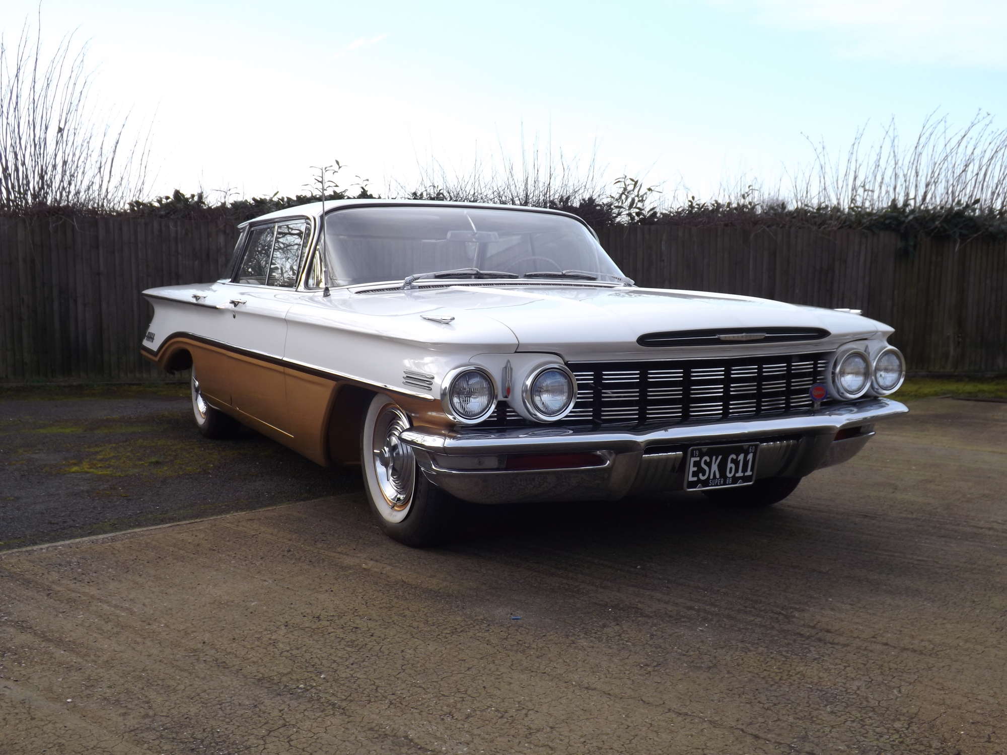 1960 Oldsmobile Super 88-Sold