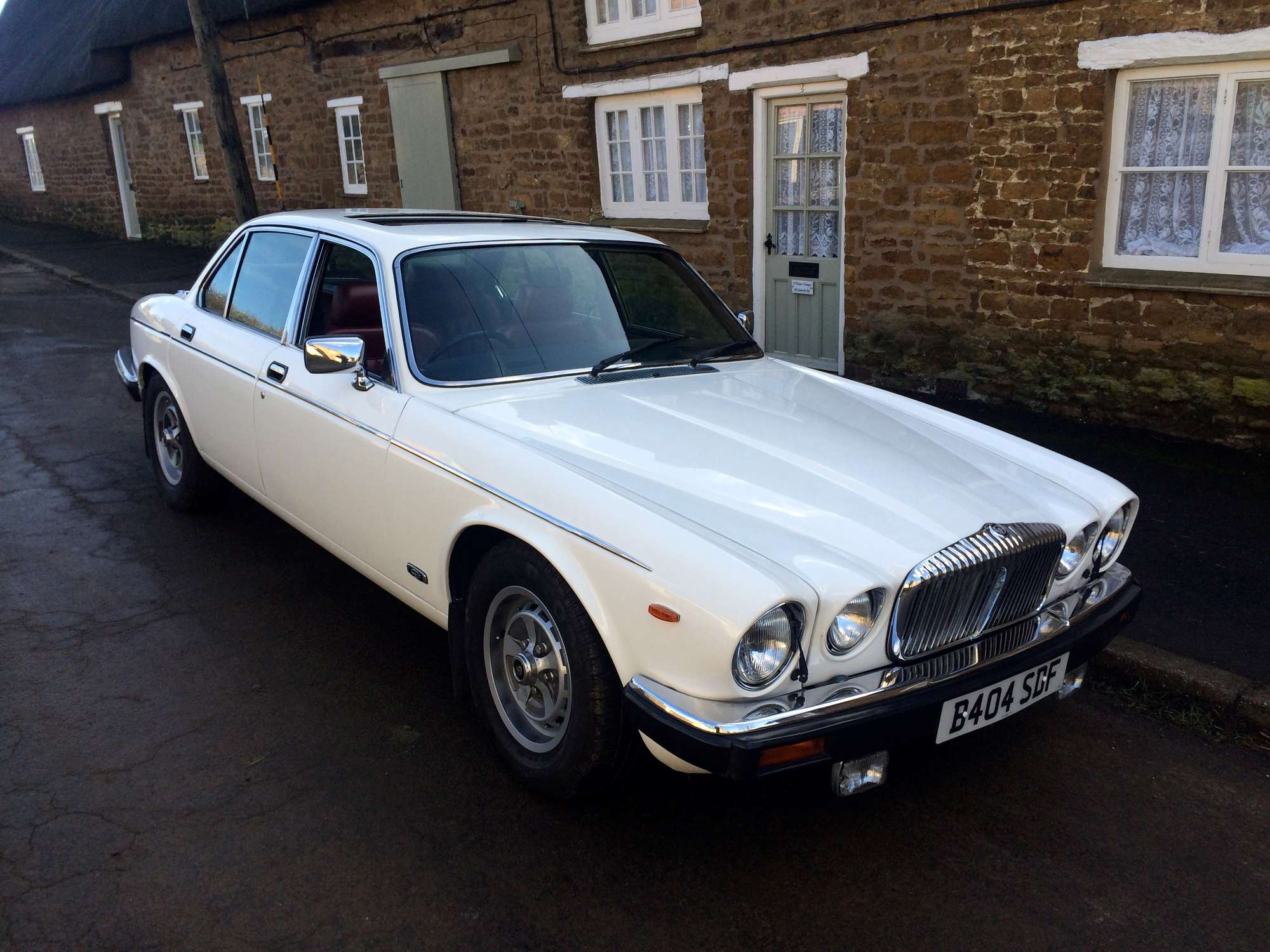 1985 Daimler Double Six-Sold