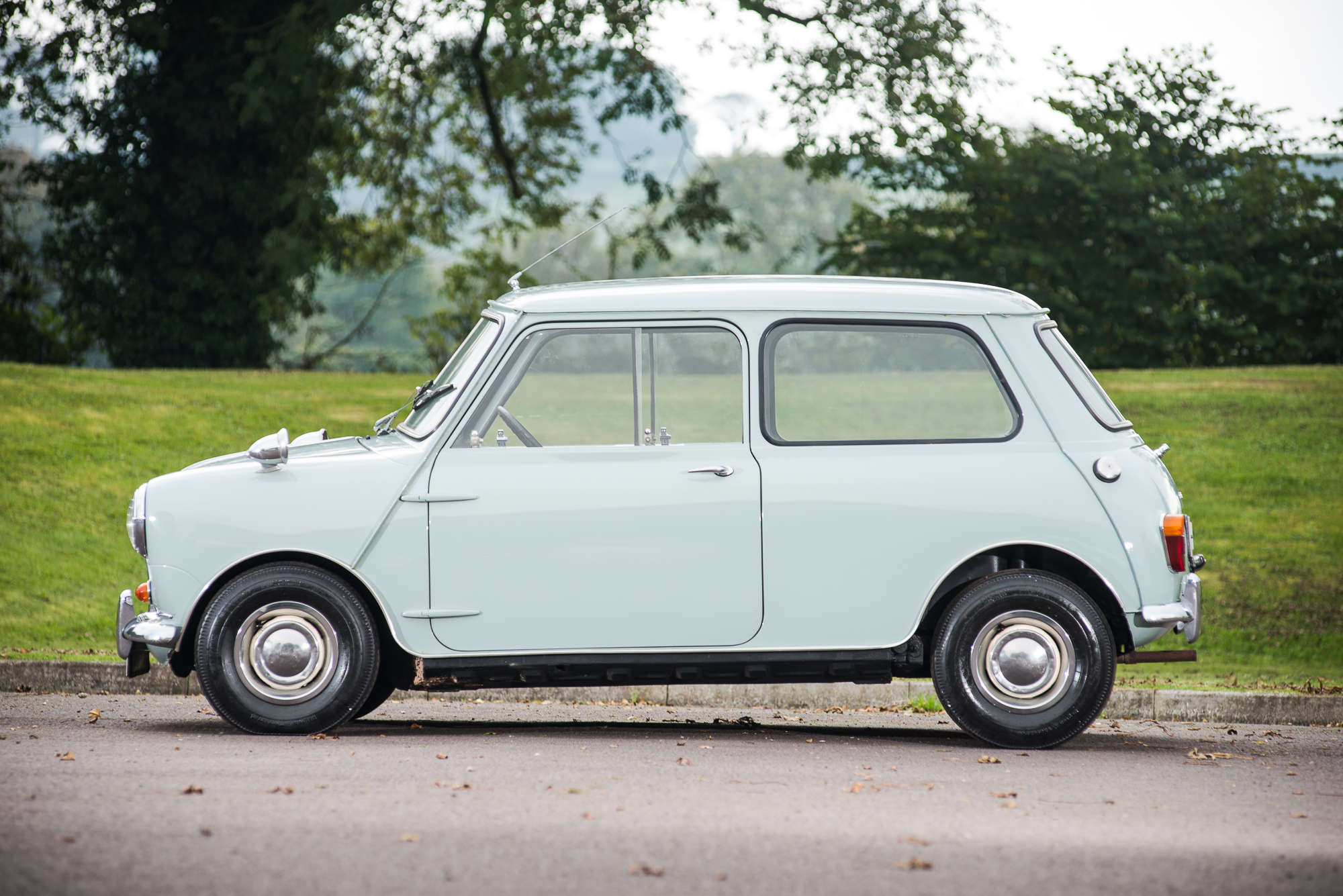1962 Morris Mini Minor Saloon-Auction Lot