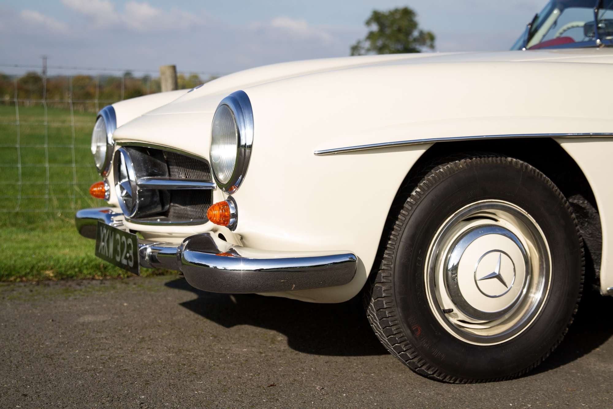 1962 Mercedes-Benz 190SL-Sold