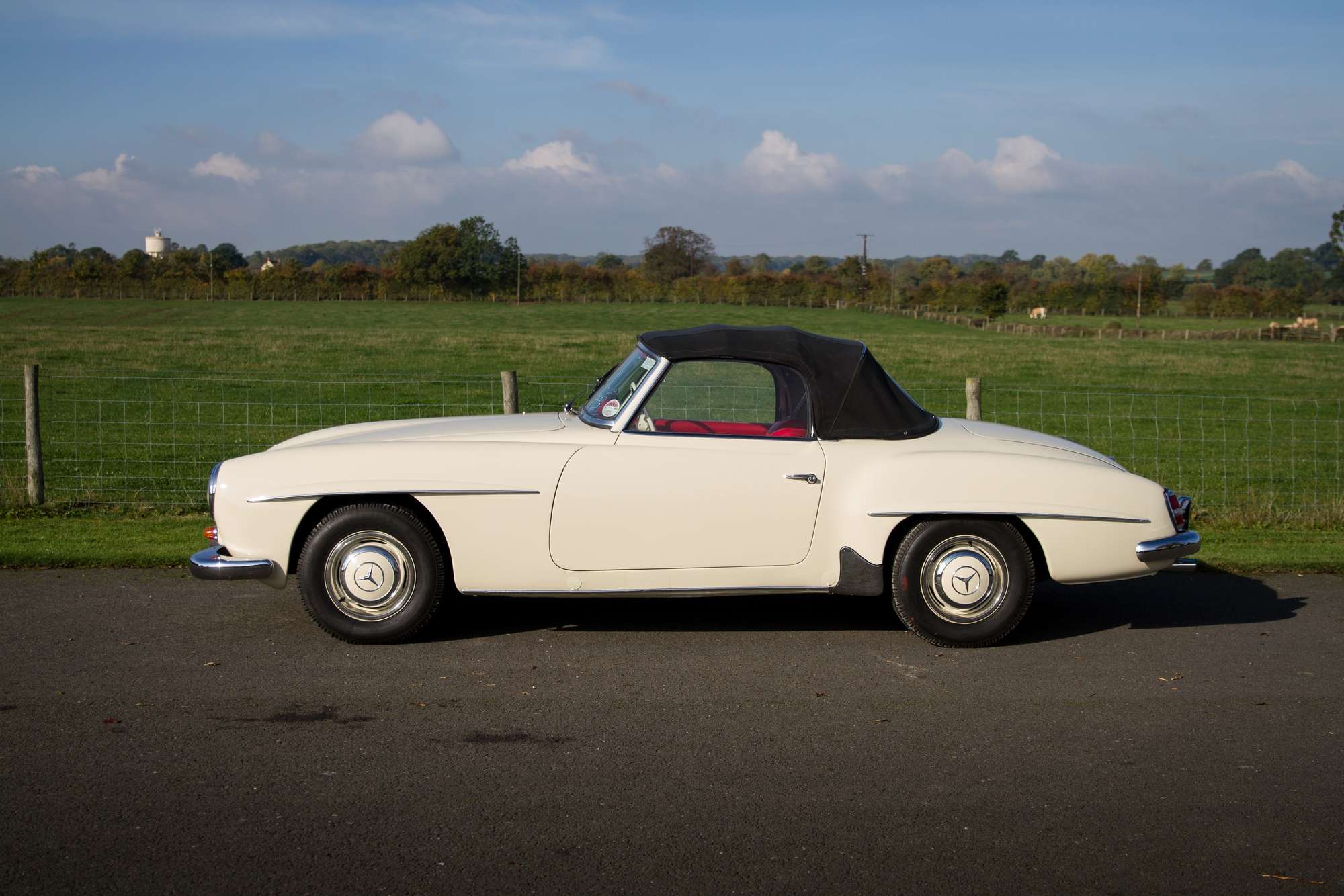 1962 Mercedes-Benz 190SL-Sold