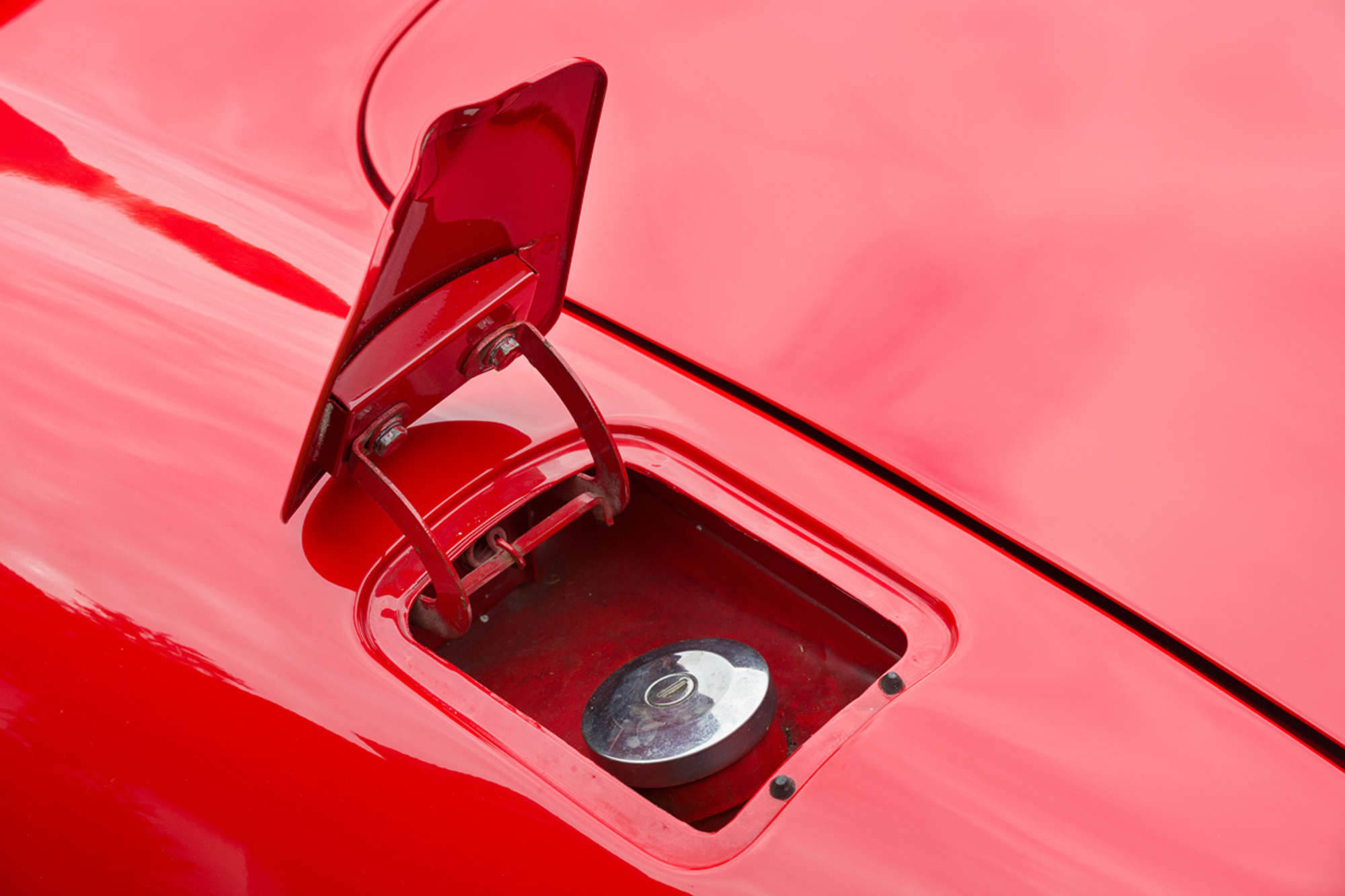 1972 Jaguar E-type Series 3 V12 Roadster-Sold