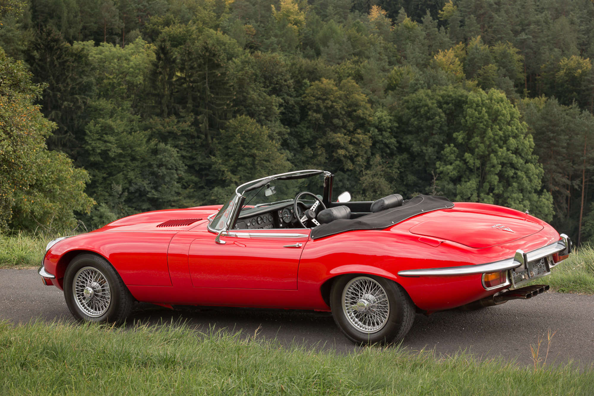 1972 Jaguar E-type Series 3 V12 Roadster-Sold