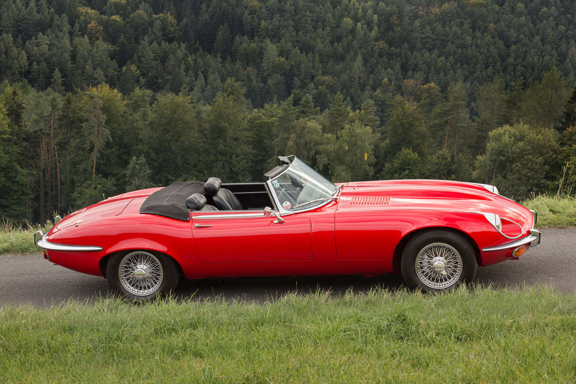 1972 Jaguar E-type Series 3 V12 Roadster-Sold