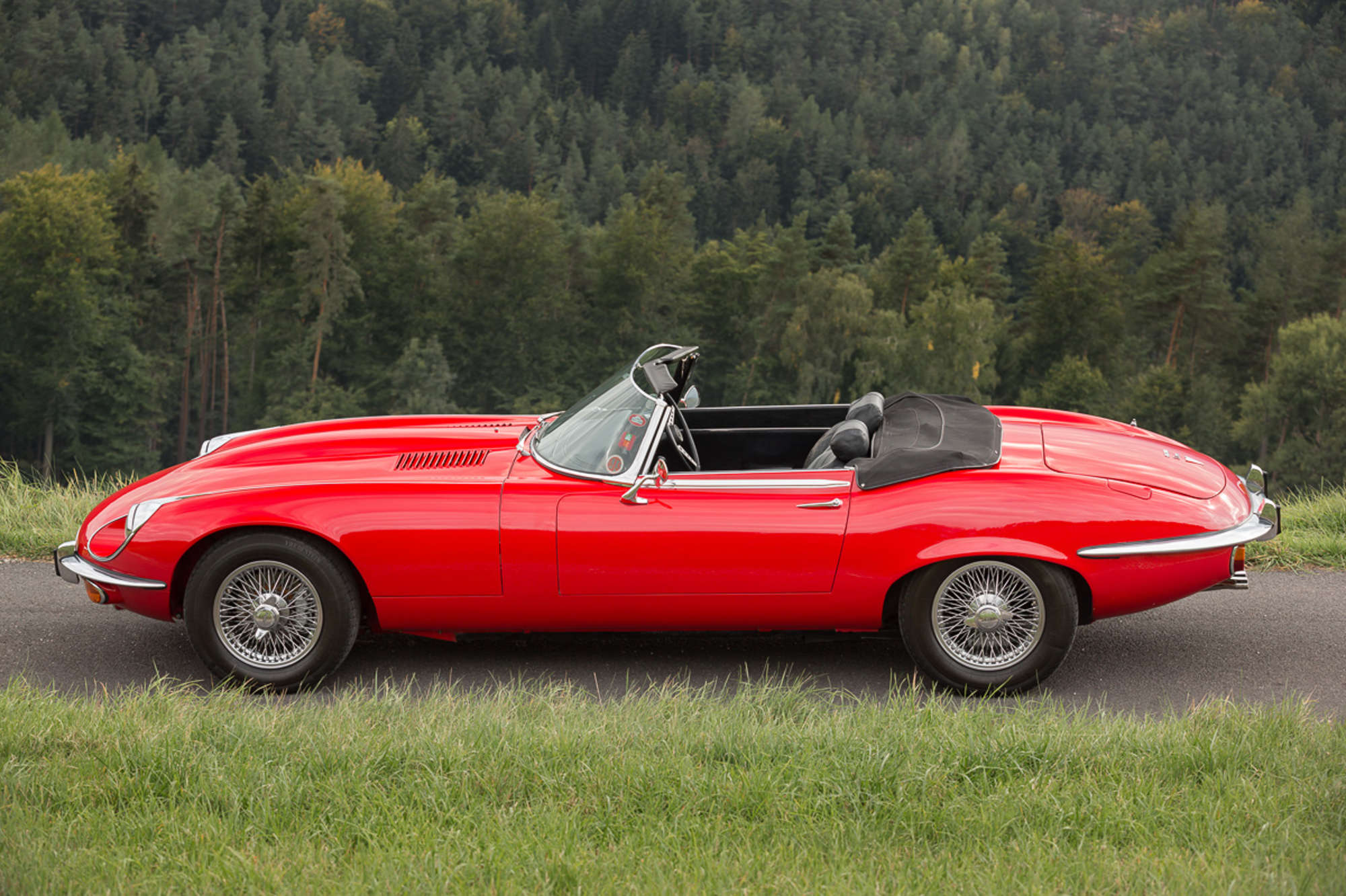 1972 Jaguar E-type Series 3 V12 Roadster-Sold