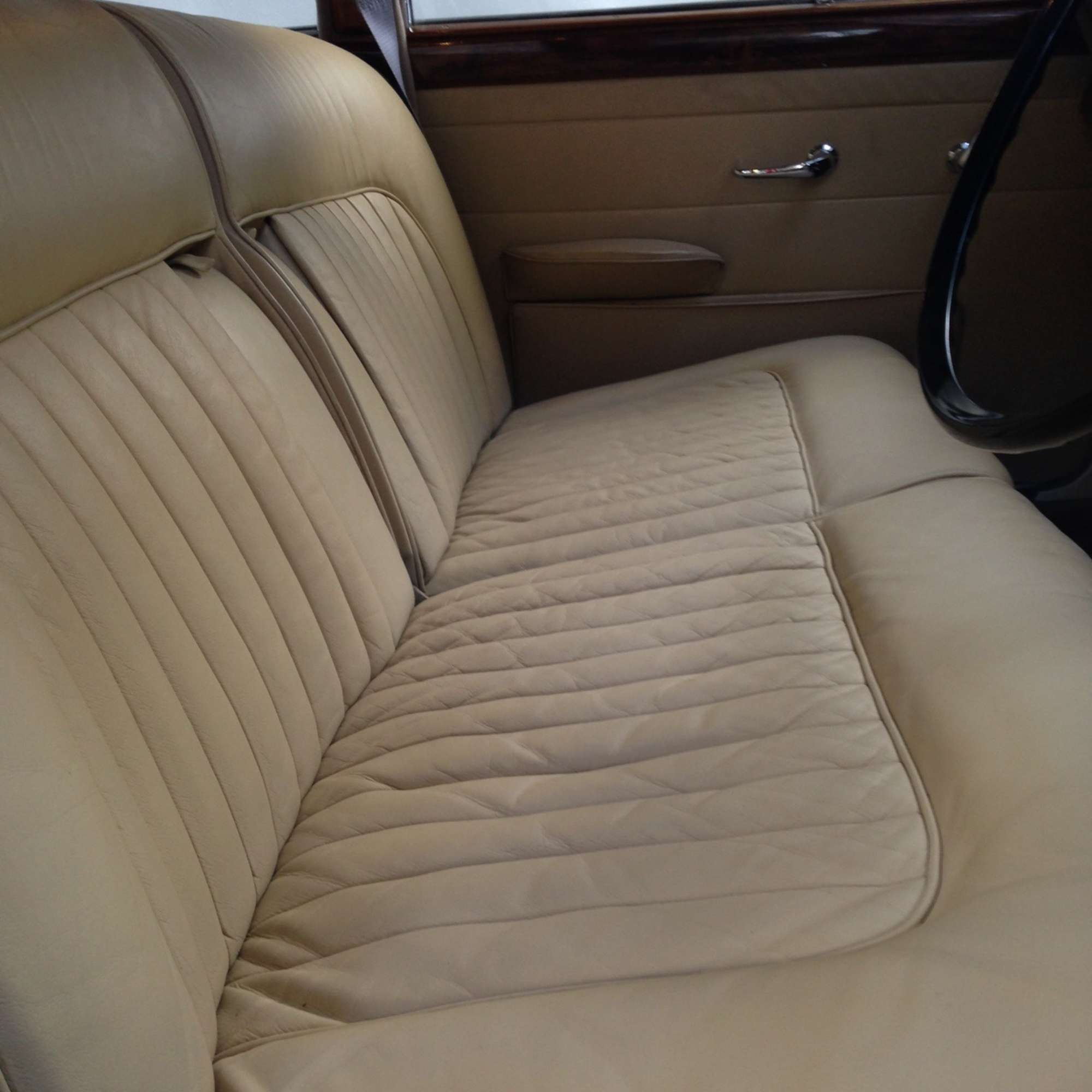 1963 Daimler 2.5 V8-Auction Lot