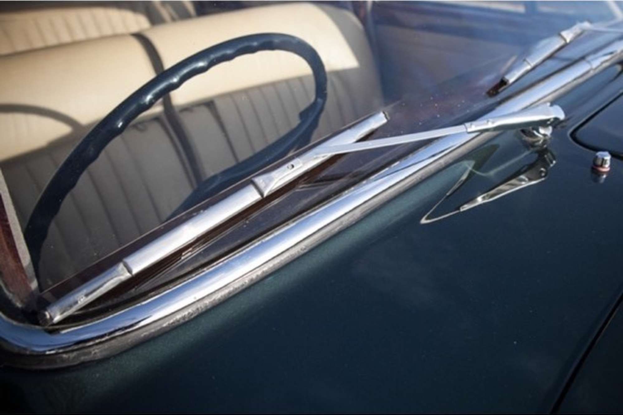 1963 Daimler 2.5 V8-Auction Lot