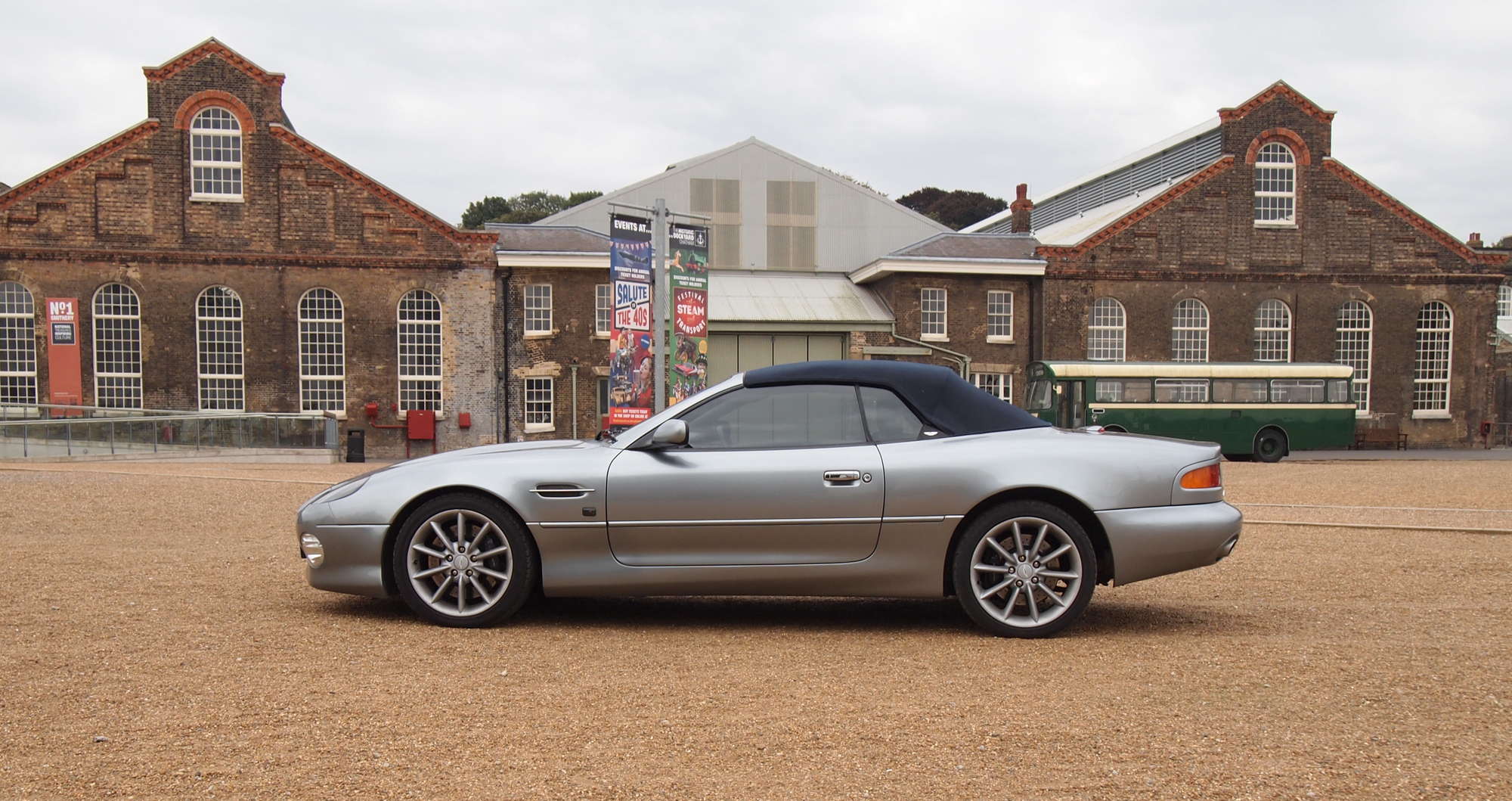 2002 Aston Martin DB7 Vantage Volante-Sold