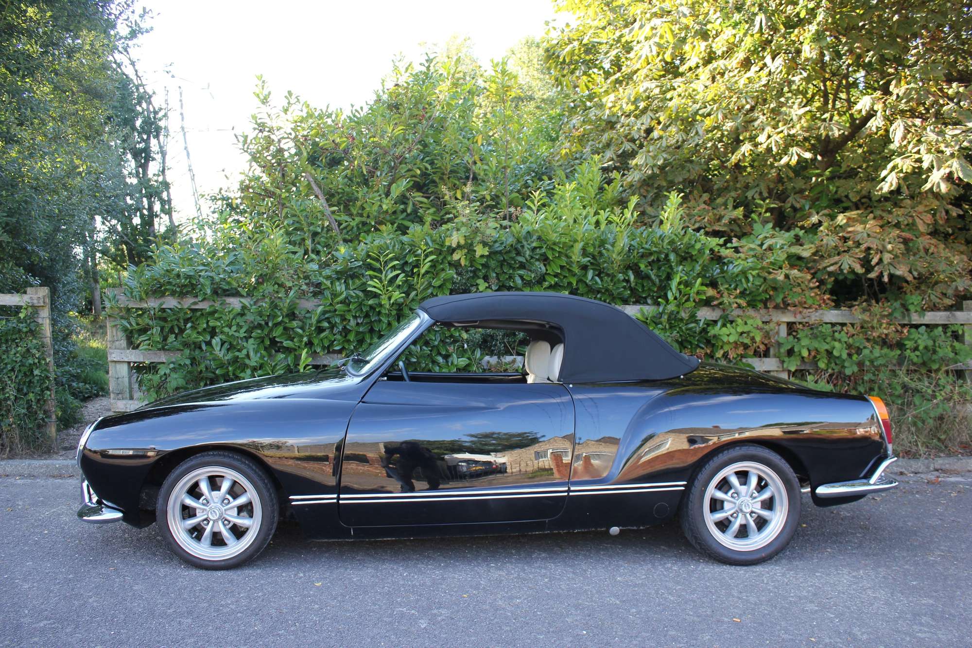 1972 Volkswagen Karman Ghia Cabriolet-Auction Lot