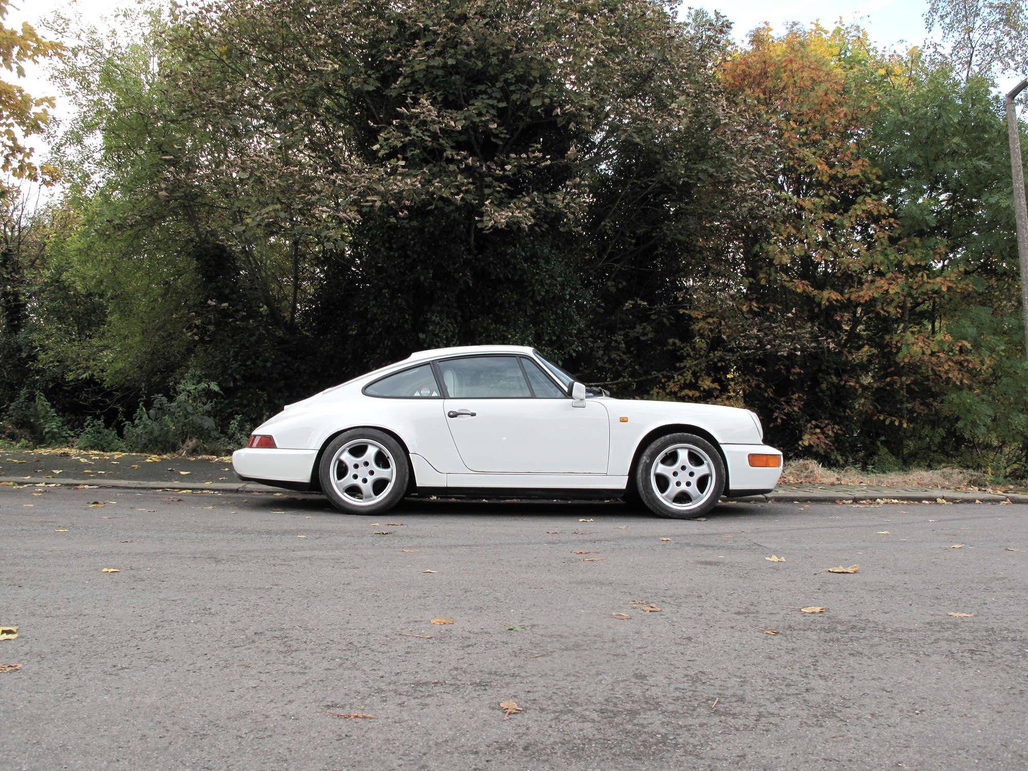 1990 Porsche 911(964) Carrera 4-Sold