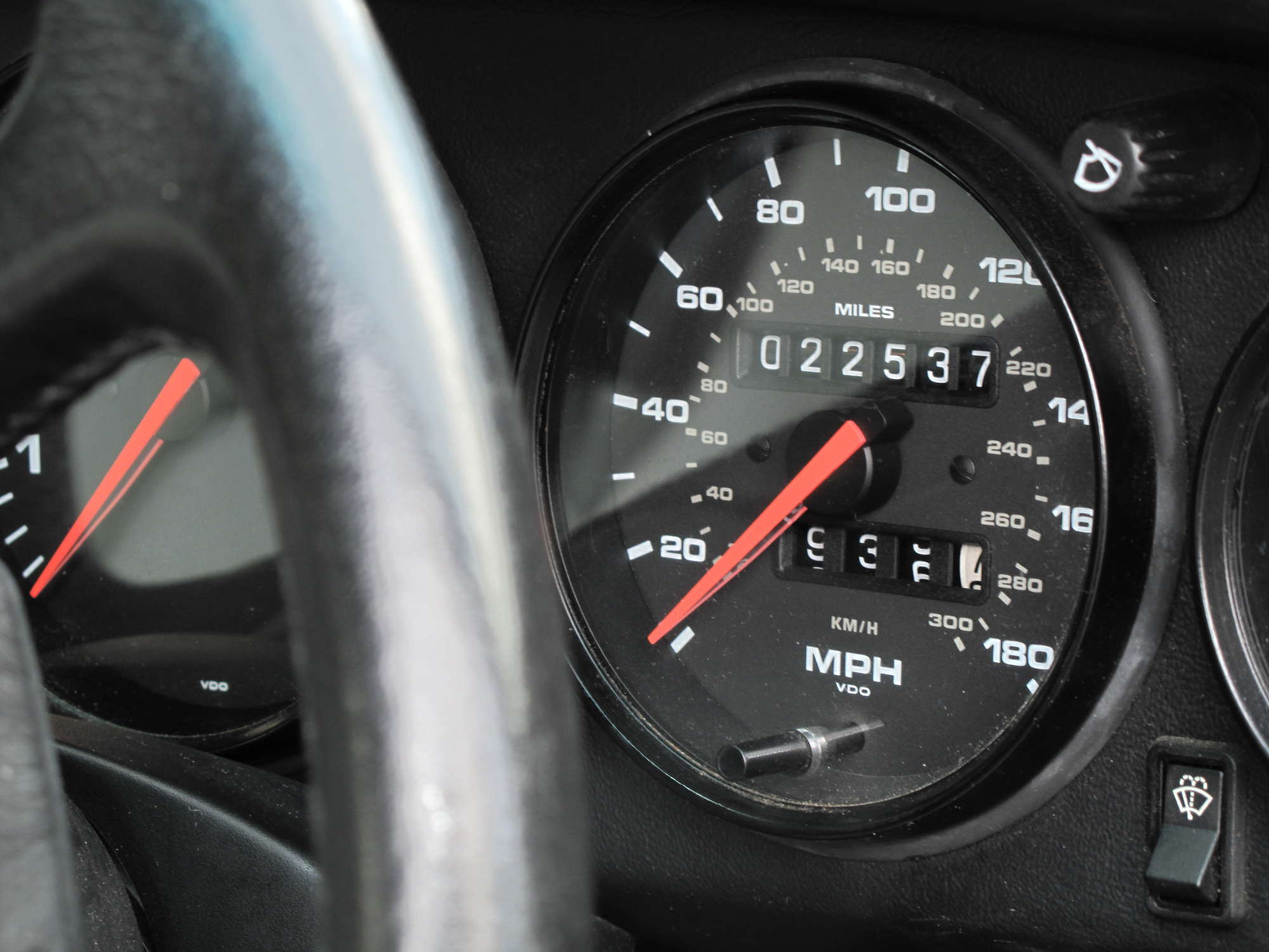 1990 Porsche 911(964) Carrera 4-Sold