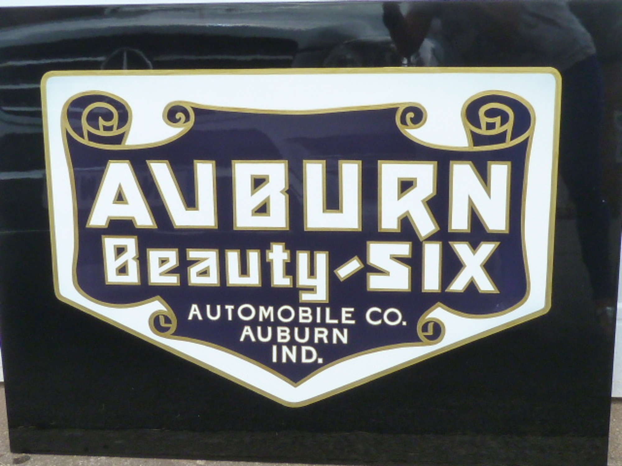Auburn Beauty-Six Sign-Sold