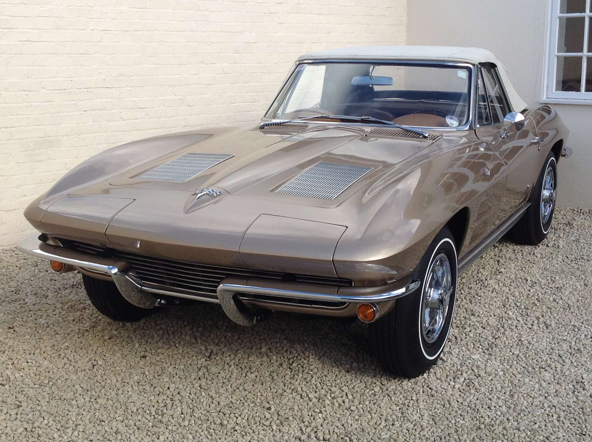 1963 Chevrolet Corvette Stingray Convertible-Auction Lot