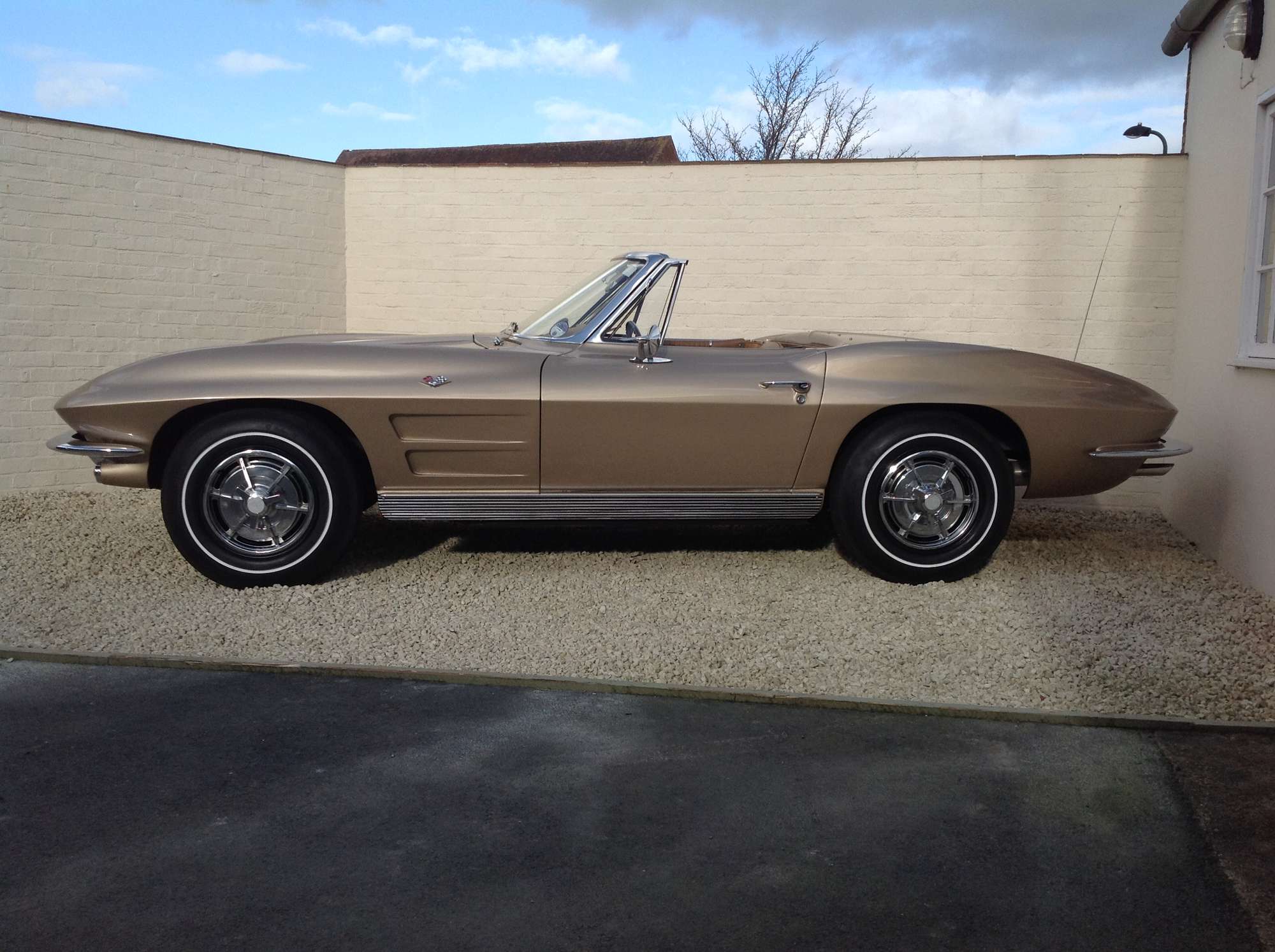 1963 Chevrolet Corvette Stingray Convertible-Auction Lot