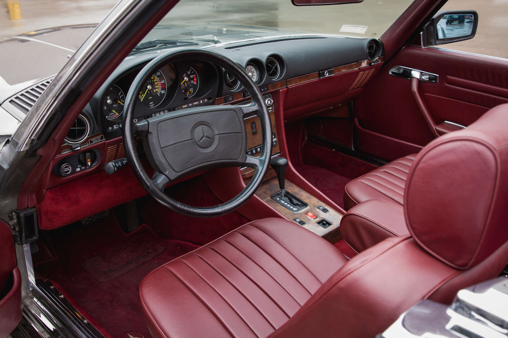 1986 Mercedes-Benz 560SL (R107) -Sold
