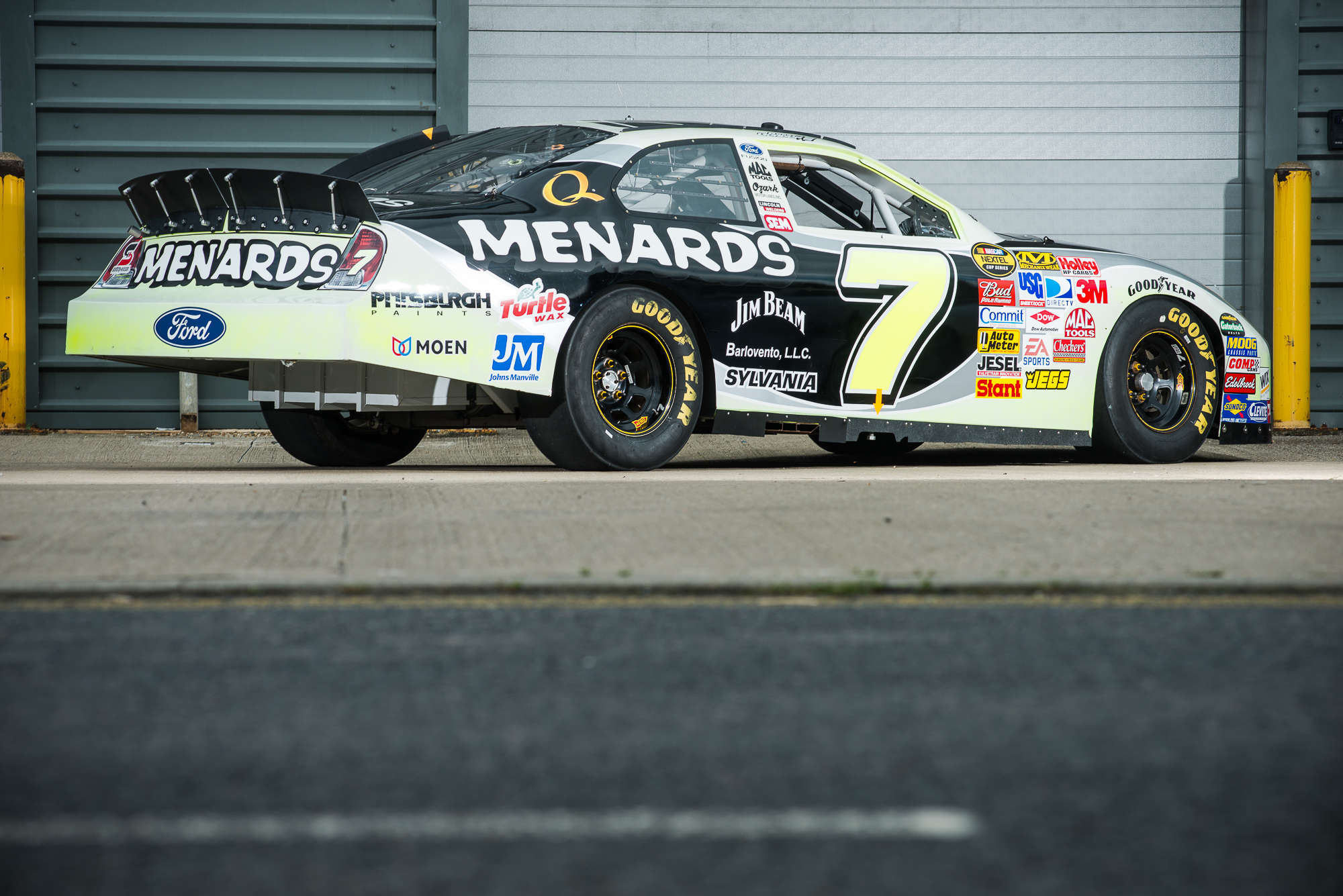 2007 Ford Fusion Nascar - Ex-Robby Gordon-Auction Lot