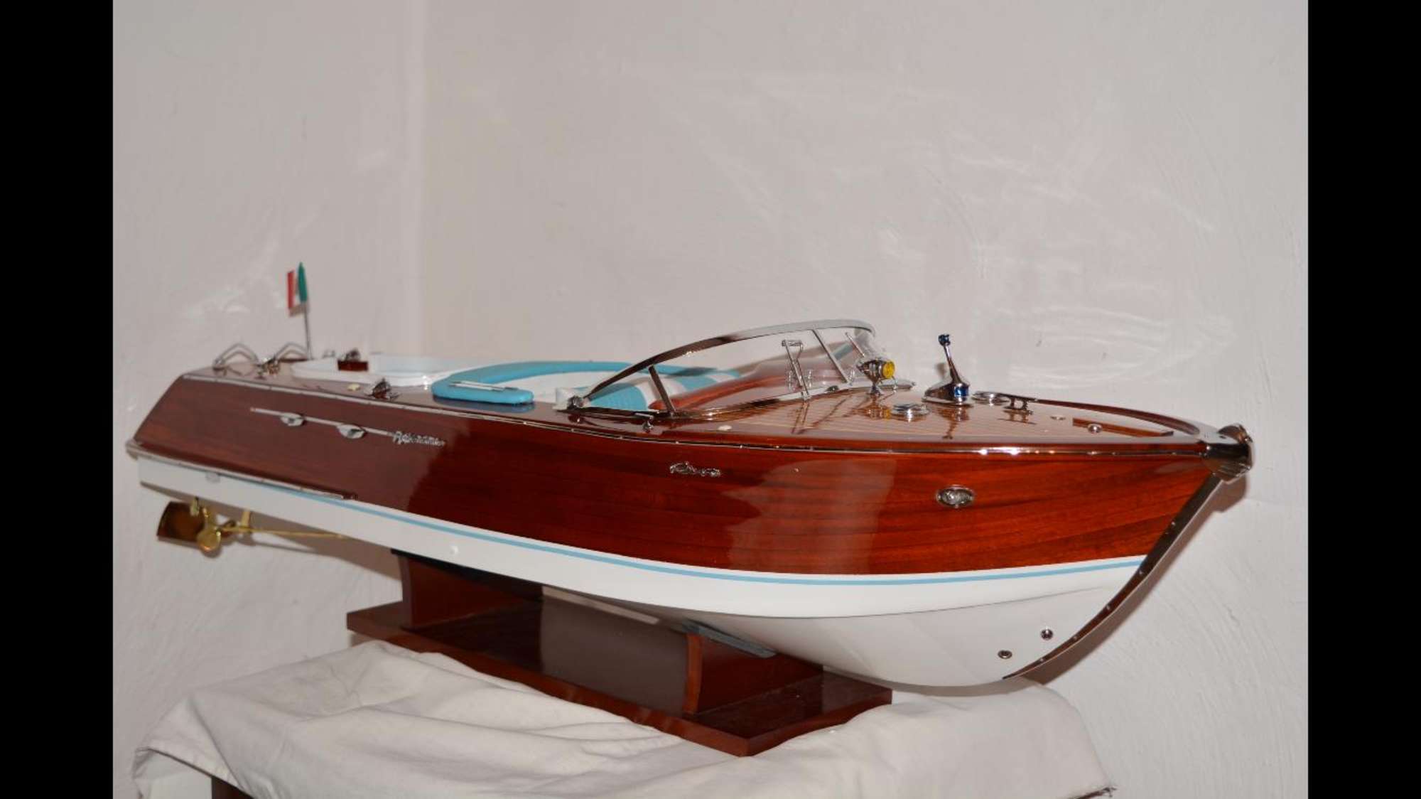 Riva Rivarama 1/10 scale model boat.-Sold