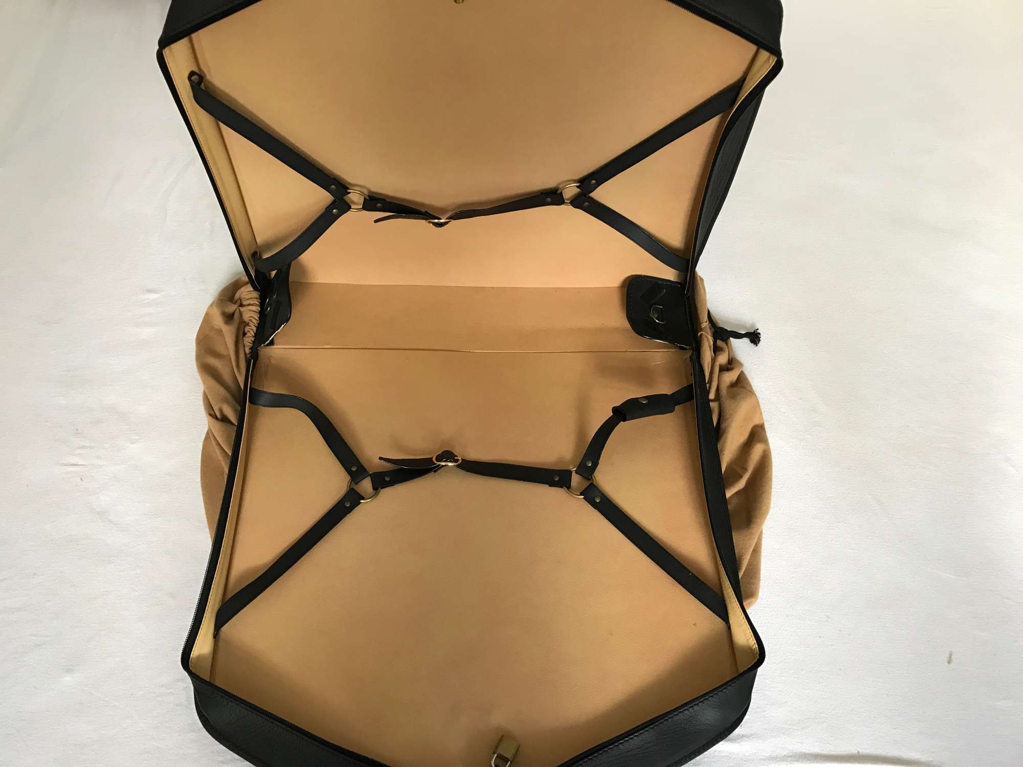 Ferrari Testarossa Fitted Luggage-Sold