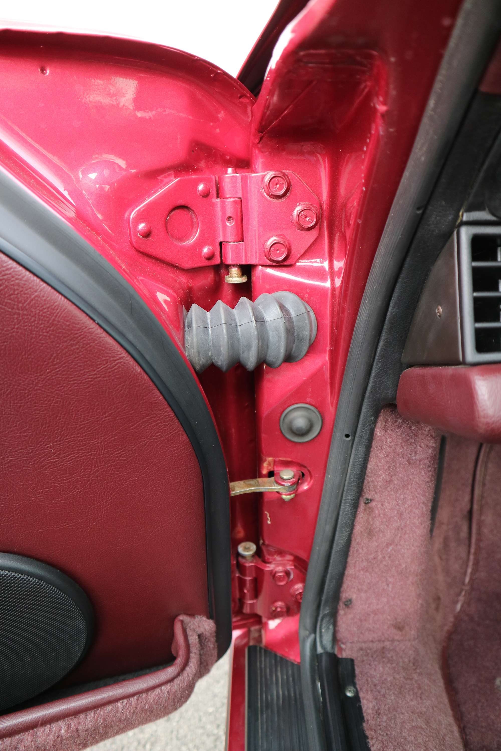 1990 Porsche 911 (964) Carrera 2 Coupé -Sold