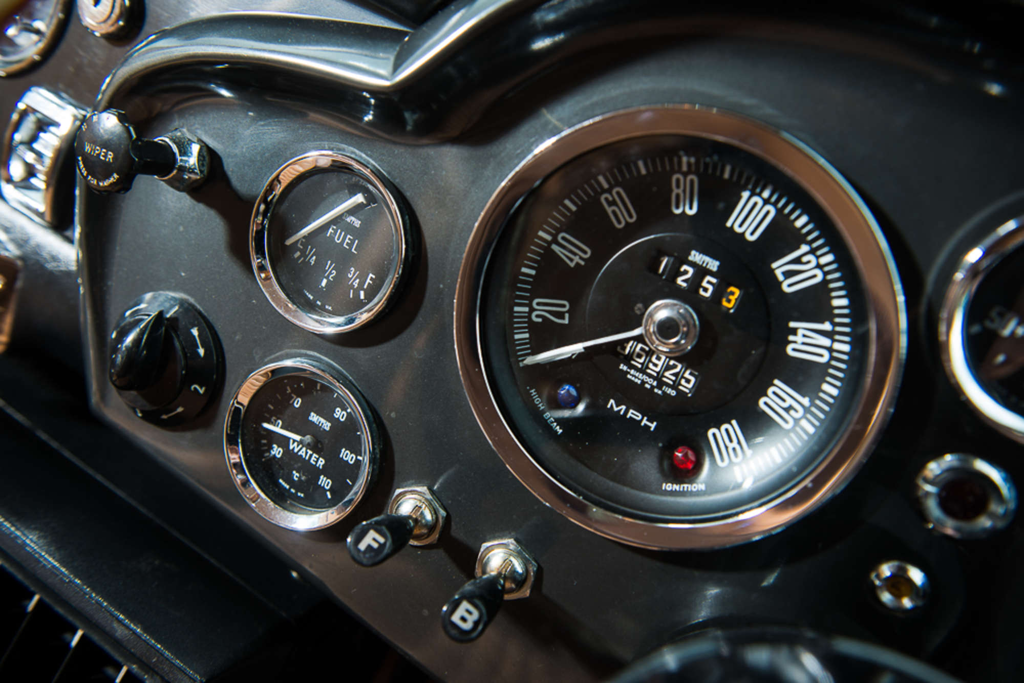 1971 Aston Martin DB6 MKII Vantage -Sold