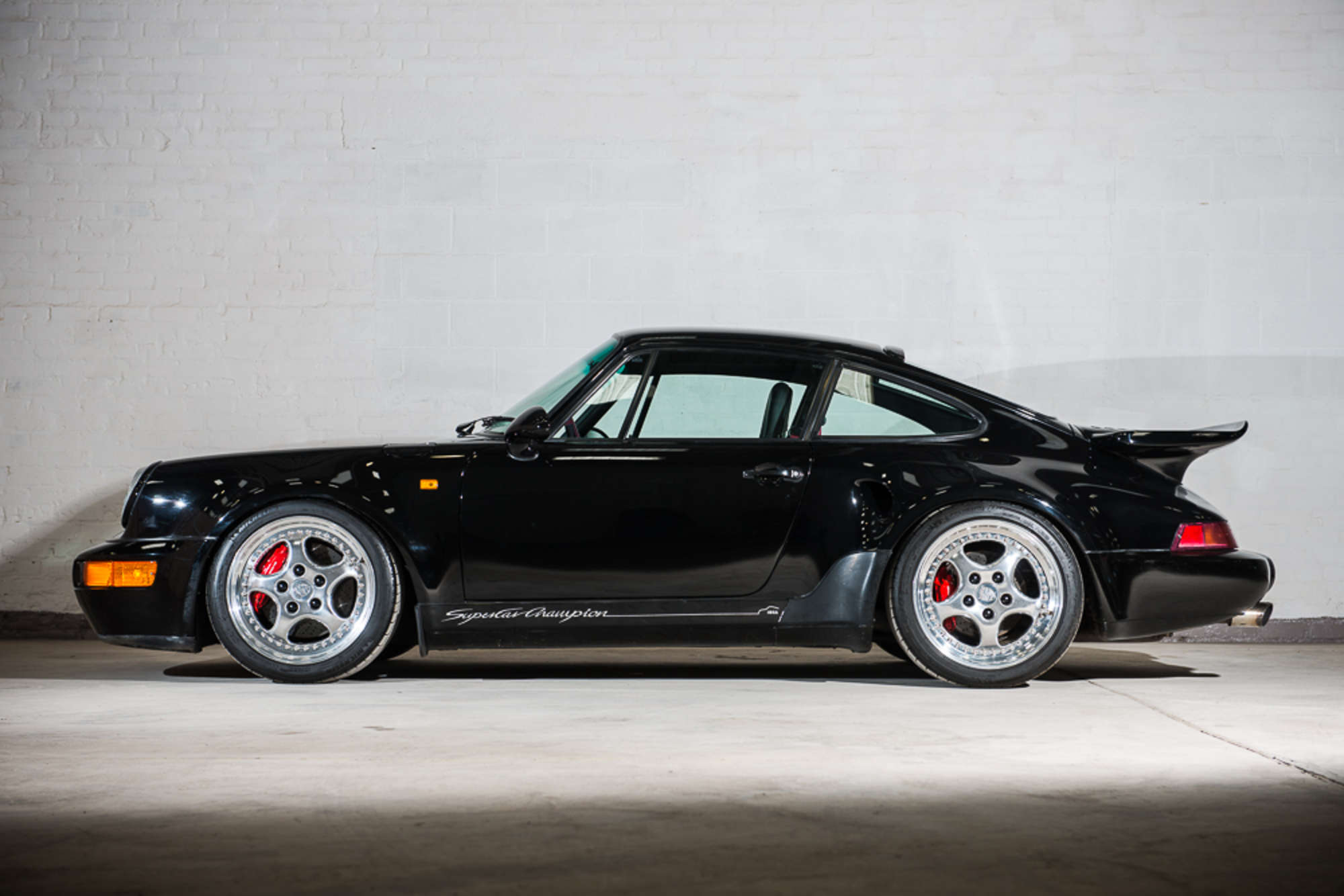 1993 Porsche 911 (964) Turbo 'S' Leichtbau-Sold