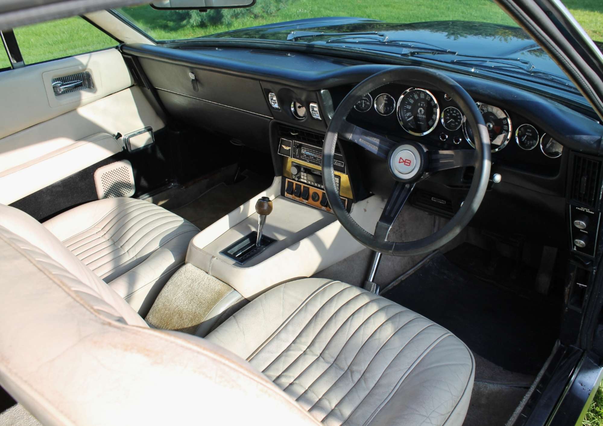 1972 Aston Martin DBS V8-Auction Lot