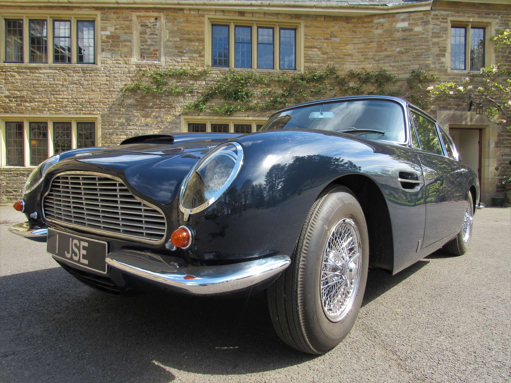 1967 Aston Martin DB6-Auction Lot