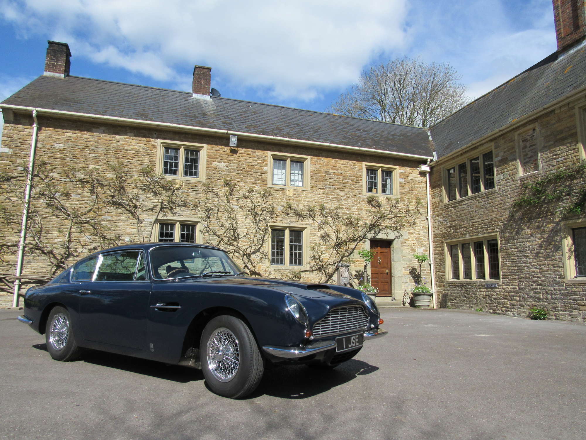 1967 Aston Martin DB6-Auction Lot