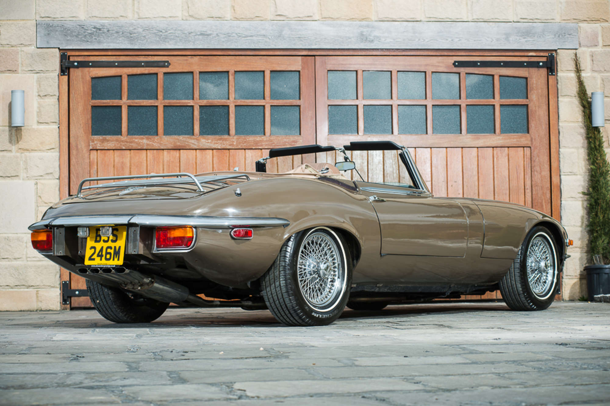 ** RegretfullyWithdrawn ** 1974 Jaguar E-Type Roadster Serie-Auction Lot
