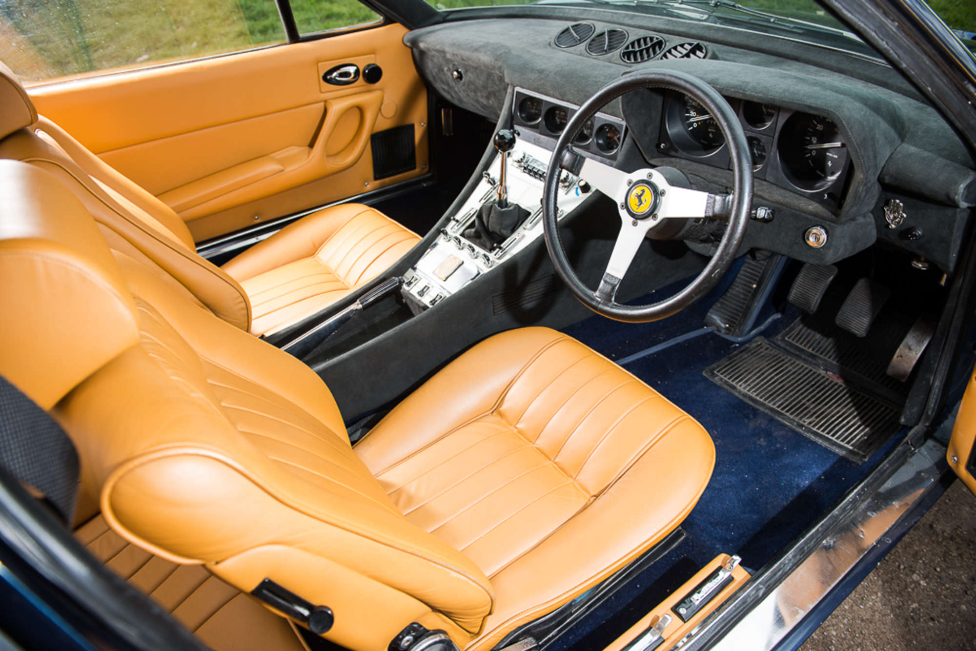 1972 Ferrari 365 GTC/4-Auction Lot
