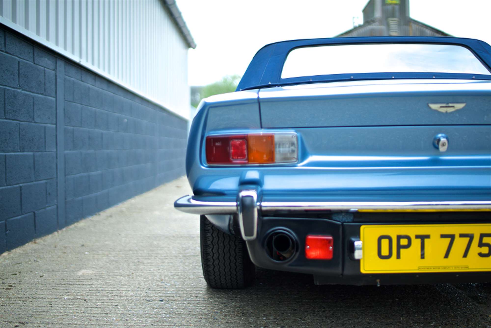1979 Aston Martin V8 Volante-Auction Lot