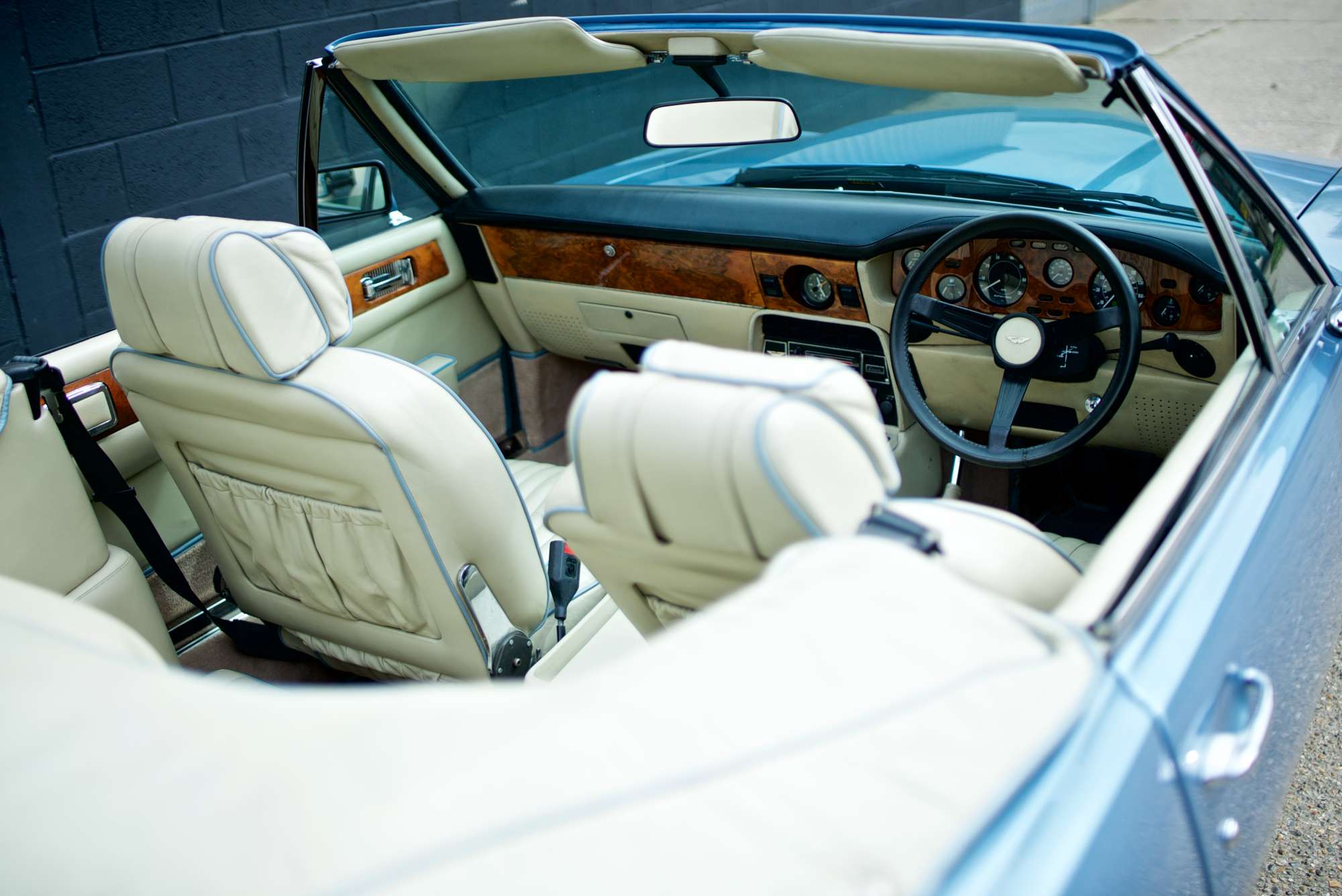 1979 Aston Martin V8 Volante-Auction Lot