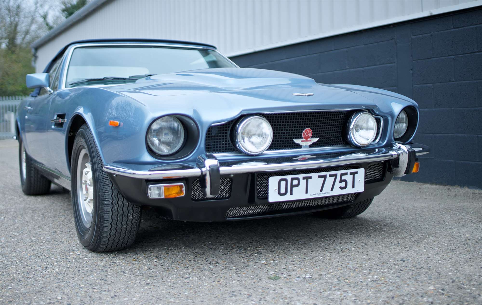 1979 Aston Martin V8 Volante-Auction Lot