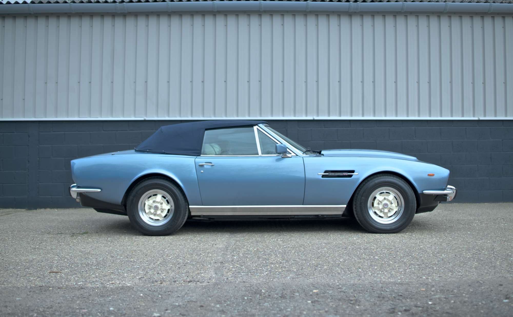 1979 Aston Martin V8 Volante-Auction Lot