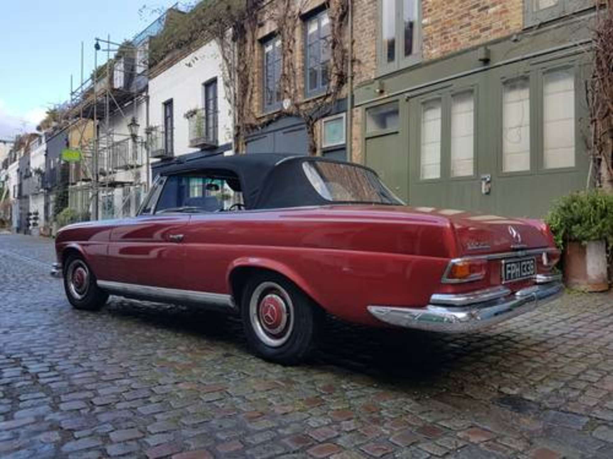 1964 Mercedes-Benz 220 SE Cabriolet -Sold