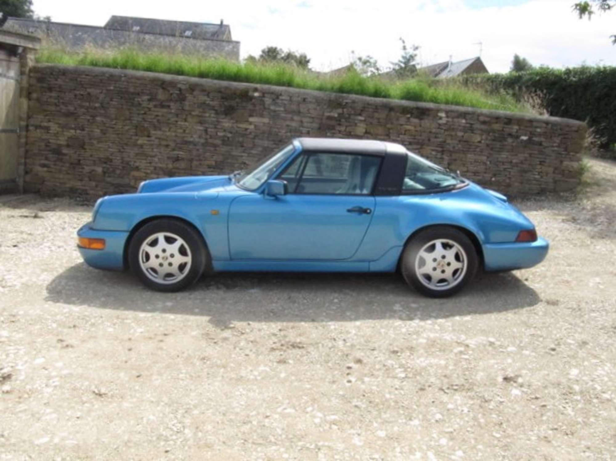 1990 Porsche 911 (964) Carrera 2 Targa-Sold