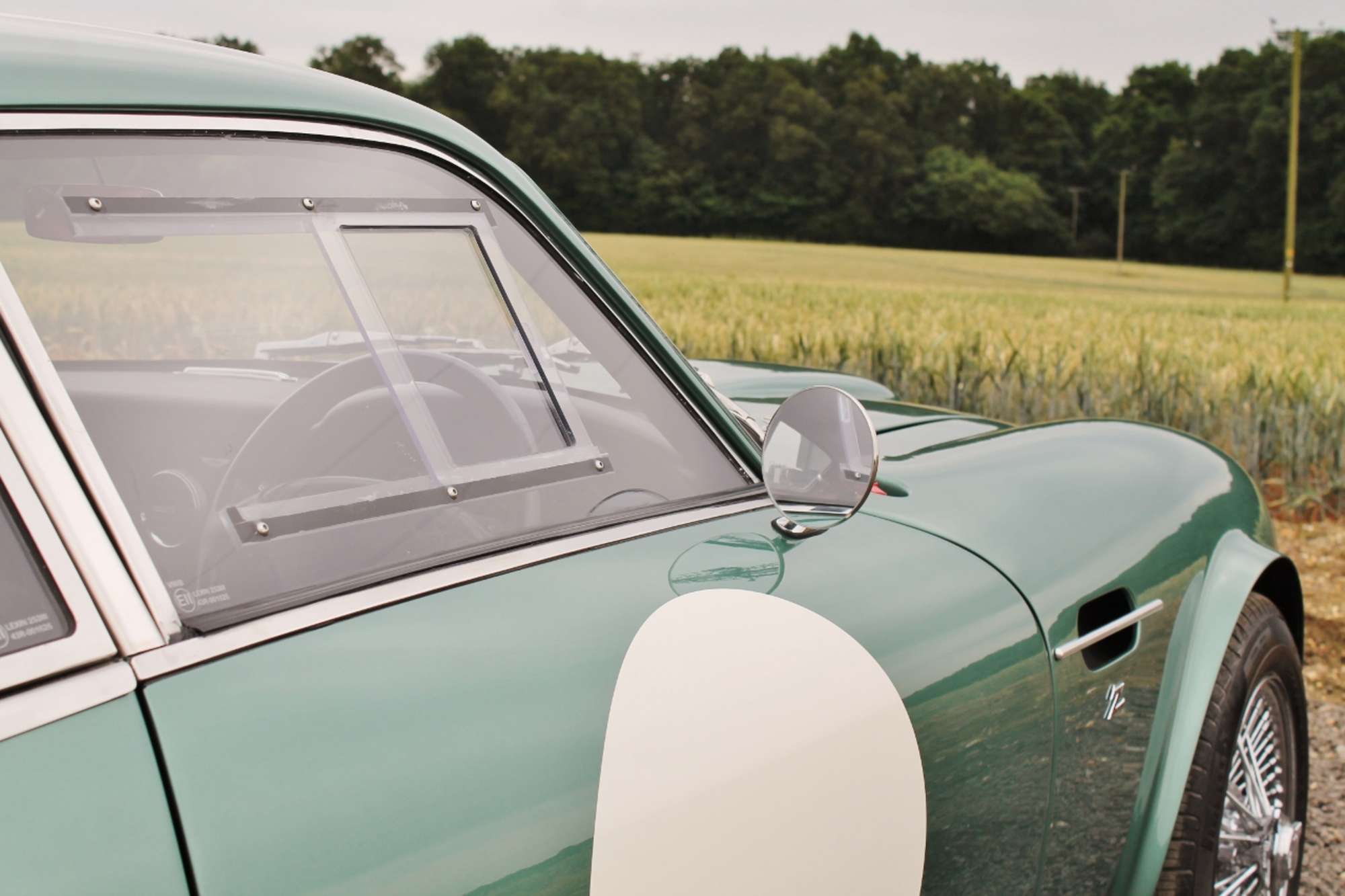 2000 recreation by Evanta Motor Co. resembling an Aston Mart-Auction Lot