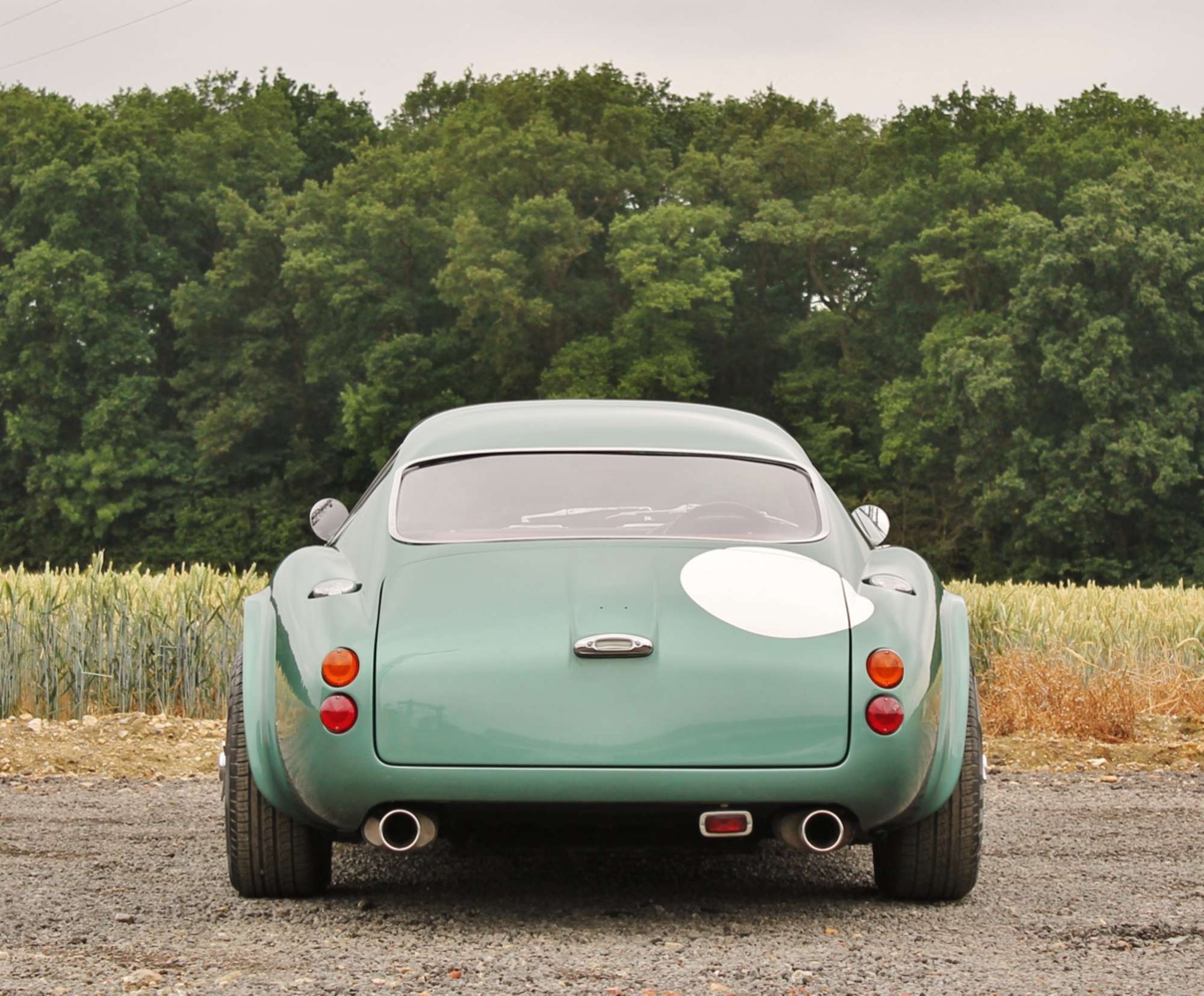 2000 recreation by Evanta Motor Co. resembling an Aston Mart-Auction Lot