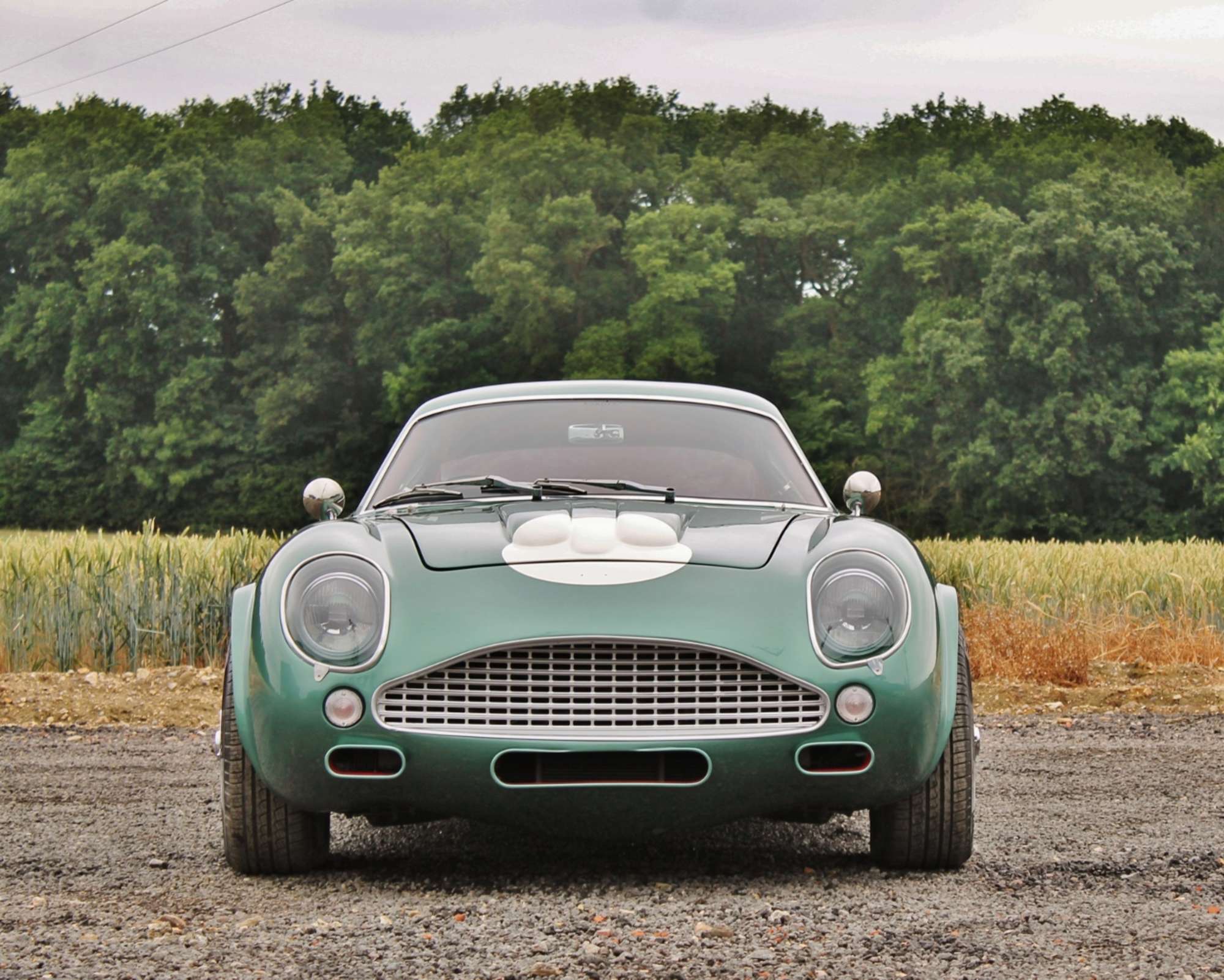 2000 recreation by Evanta Motor Co. resembling an Aston Mart-Auction Lot