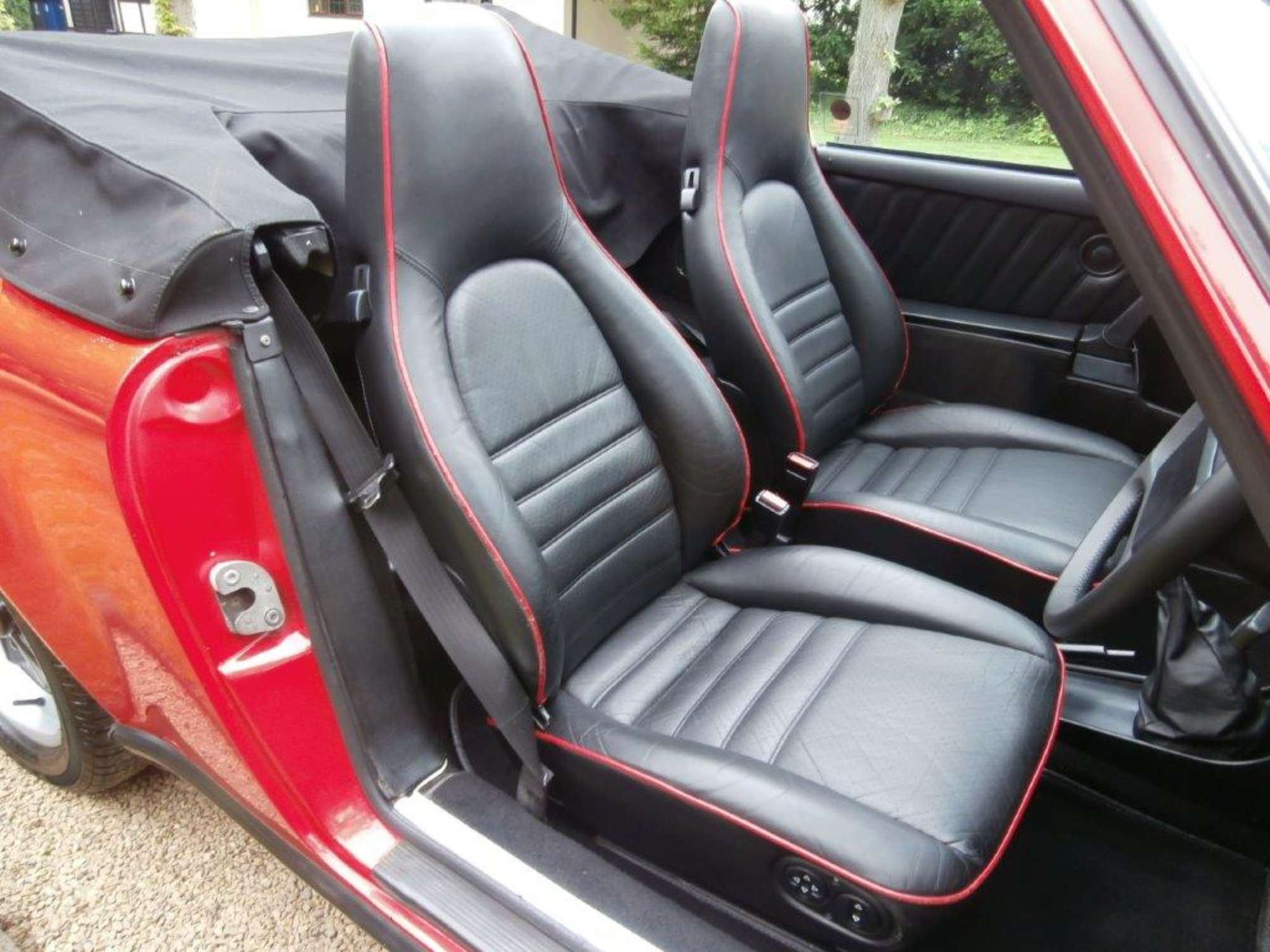 1985 Porsche 911 3.2 Carrera Cabriolet-Sold