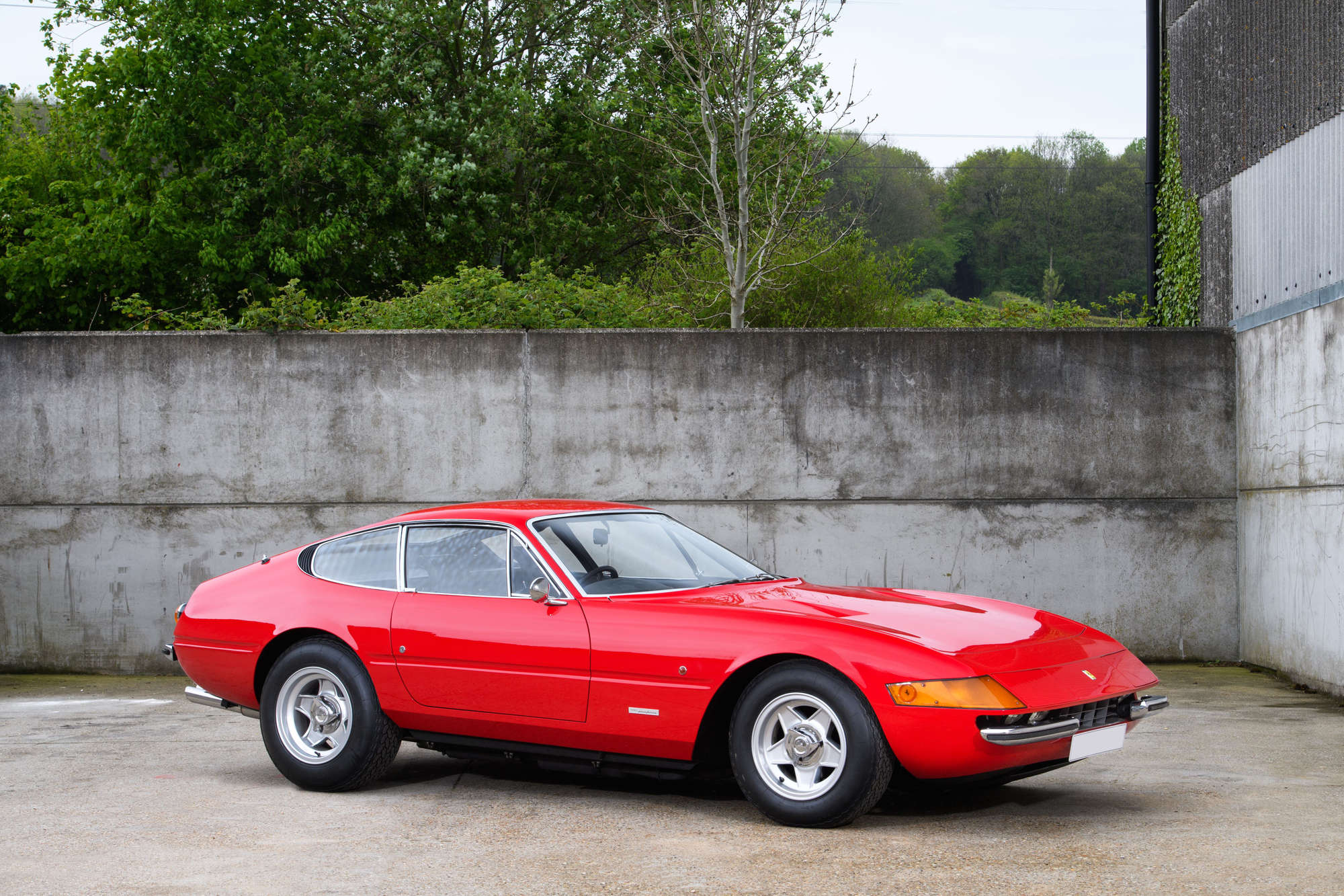 1972 Ferrari 365 GTB/4 Daytona-Sold