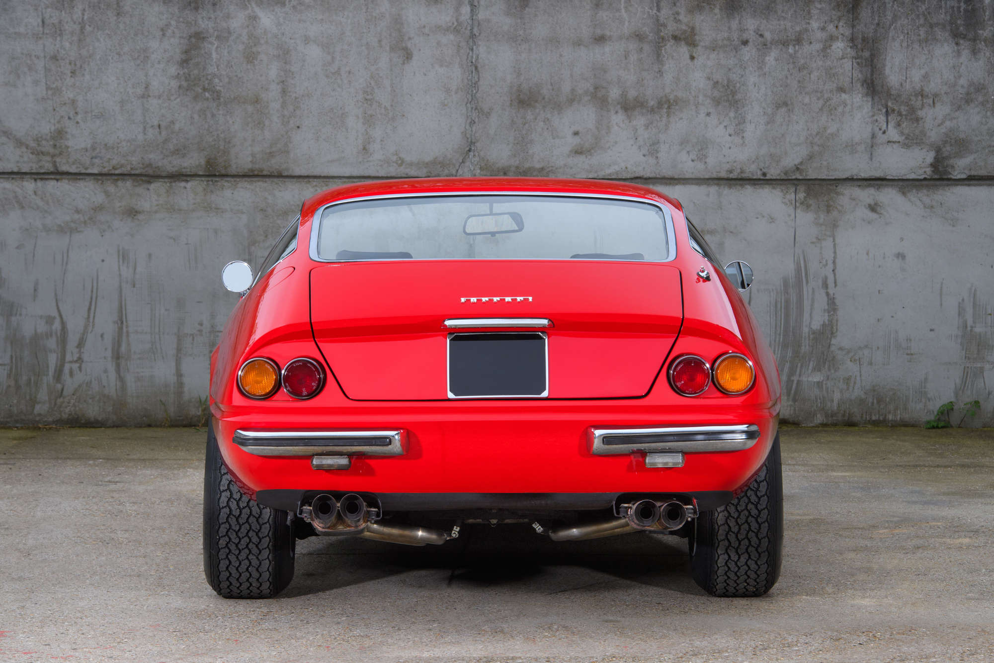 1972 Ferrari 365 GTB/4 Daytona-Sold