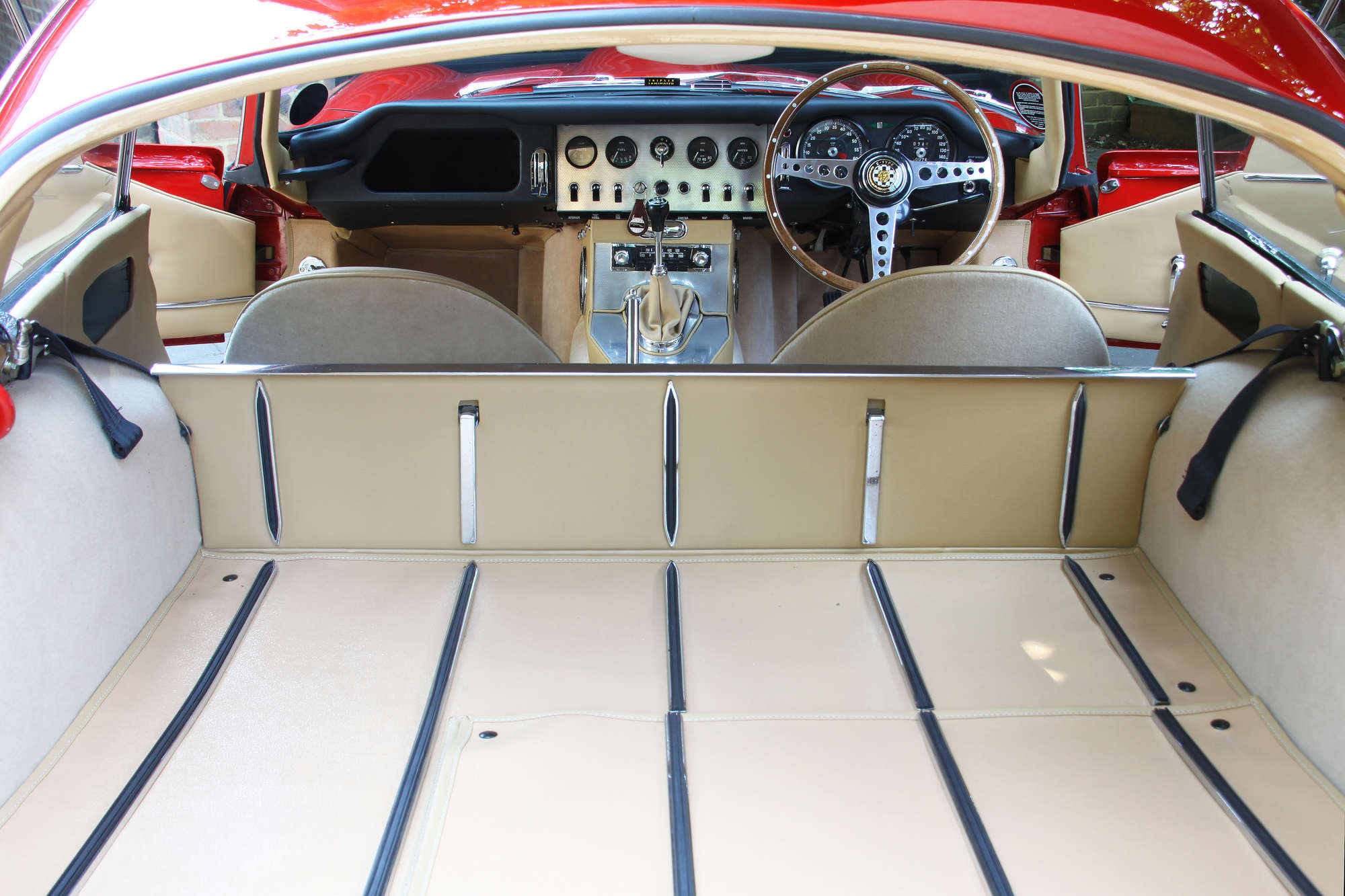 1962 Jaguar E-Type Series I 3.8 Coupé-Auction Lot